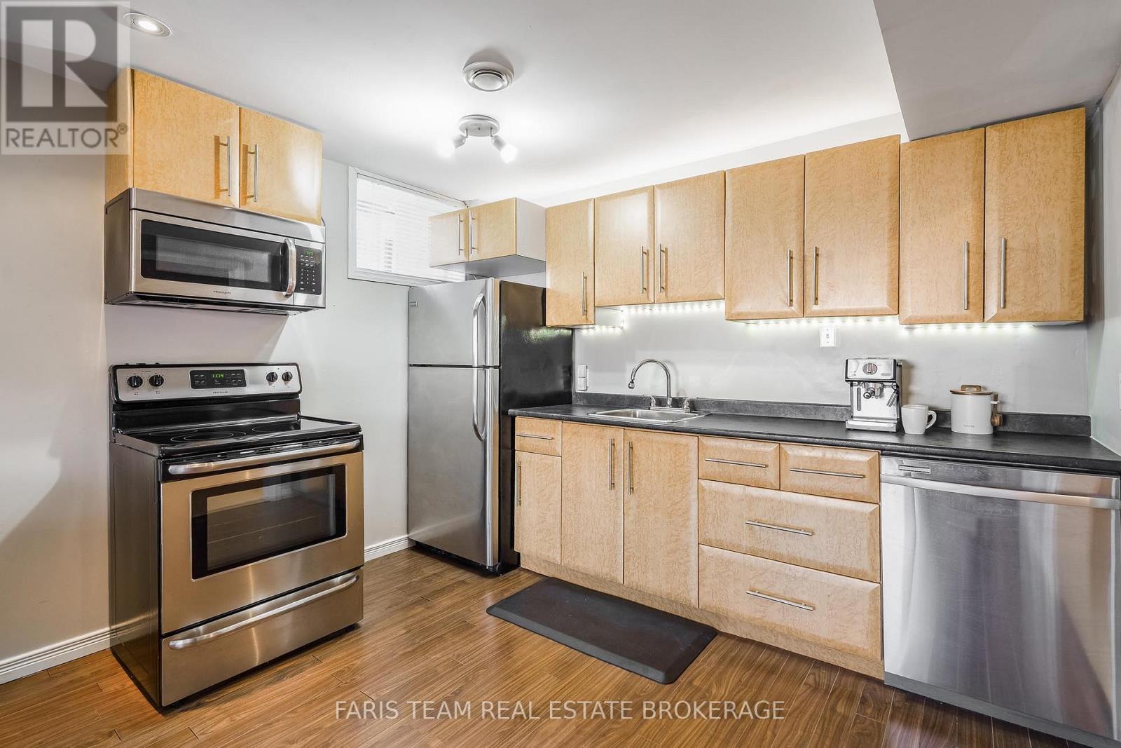 7 Round Leaf Court, Barrie, Ontario L4N 9N3 - Photo 25 - S12515966