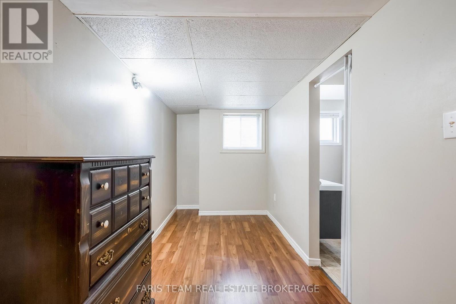 7 Round Leaf Court, Barrie, Ontario L4N 9N3 - Photo 33 - S12515966