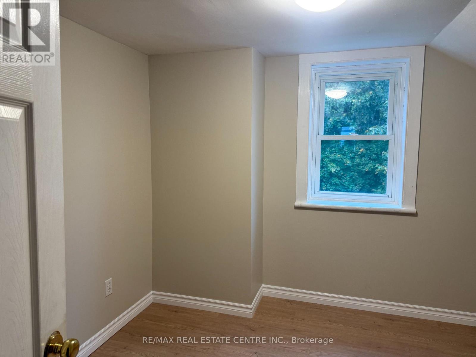 107 Centre Street E, Southgate, Ontario  N0G 2A0 - Photo 13 - X12520420