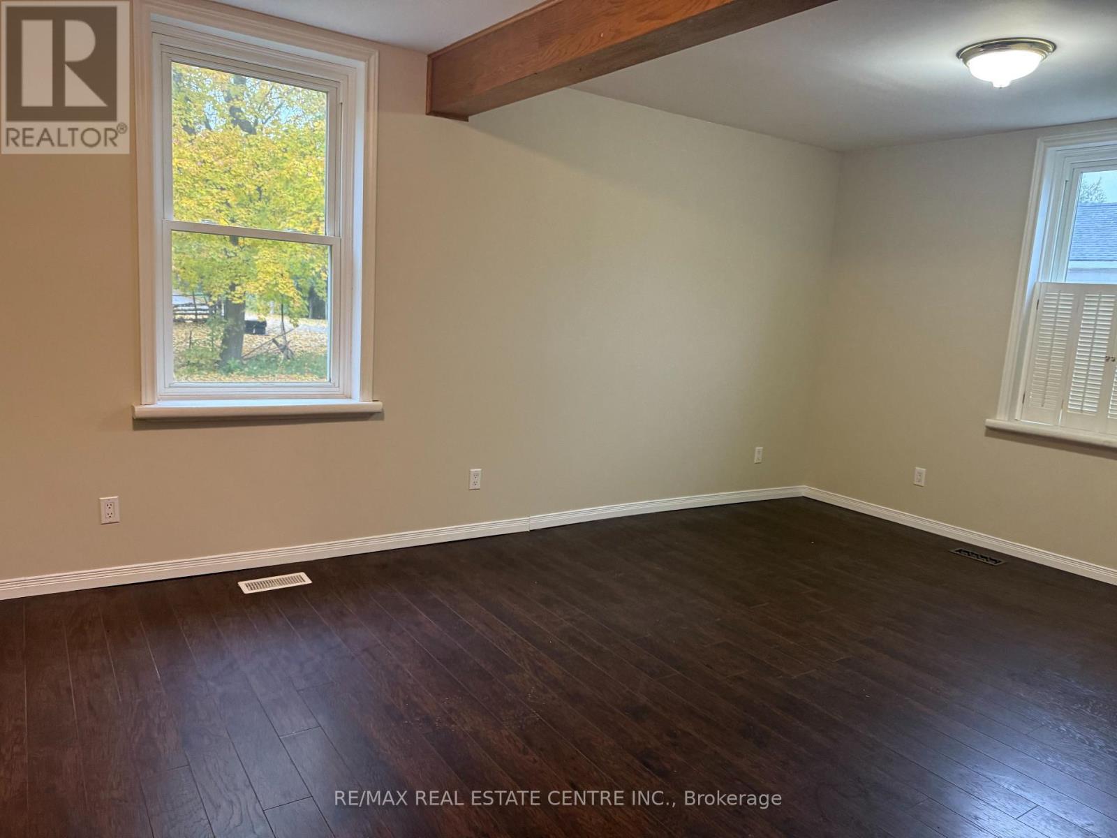 107 Centre Street E, Southgate, Ontario  N0G 2A0 - Photo 26 - X12520420