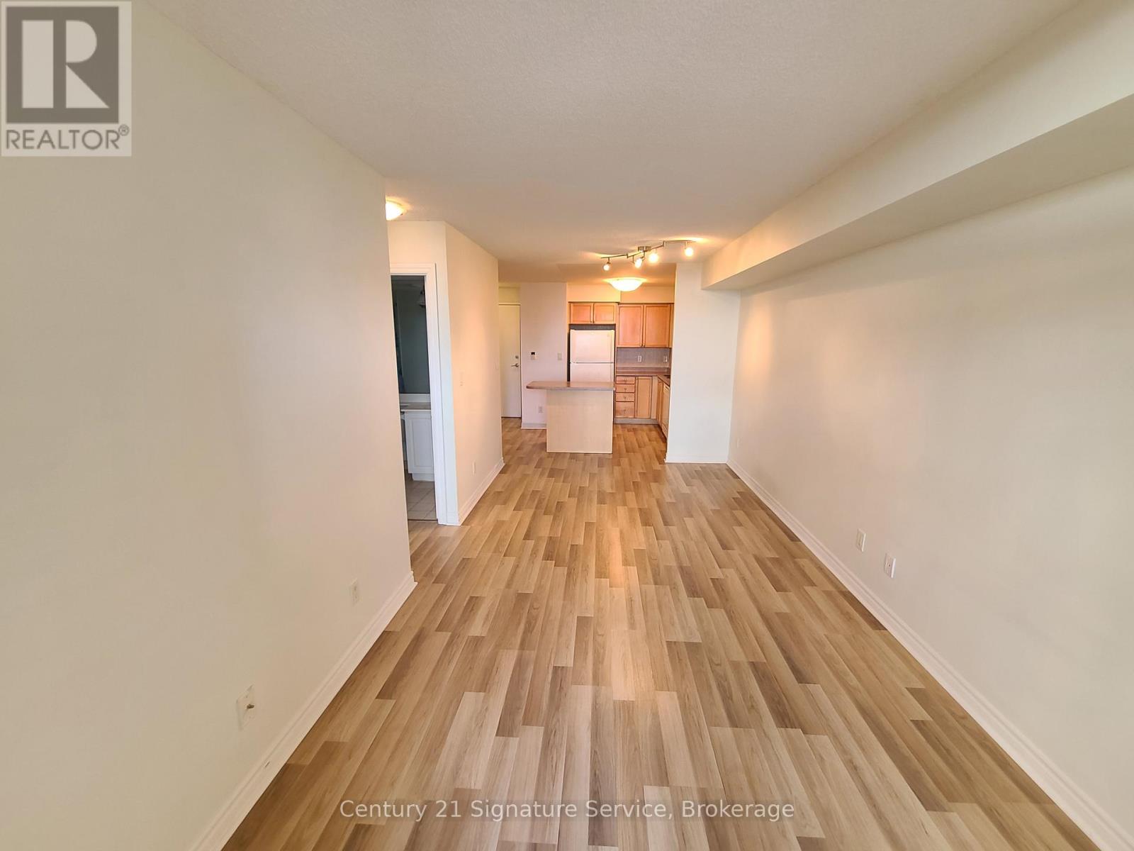 1908 - 3880 Duke Of York Boulevard, Mississauga, Ontario  L5B 4M7 - Photo 10 - W12548420