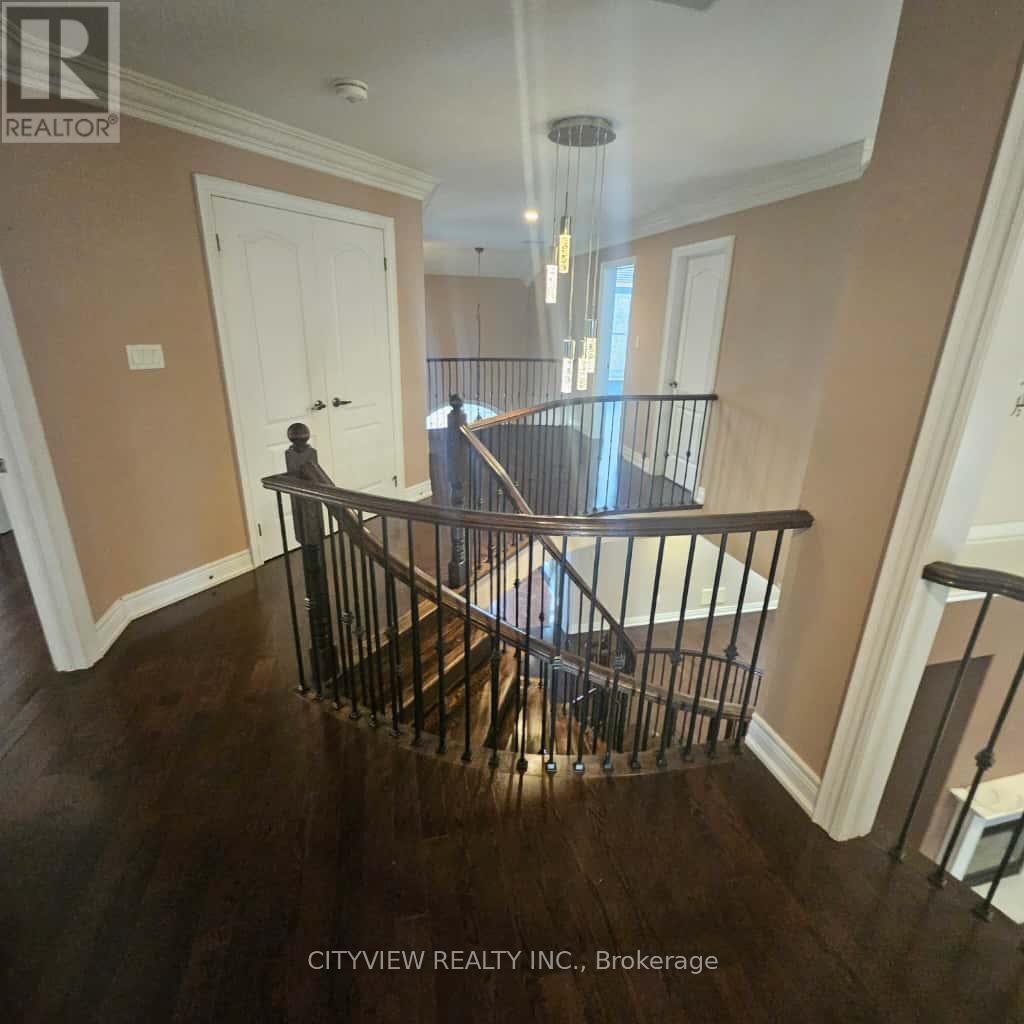 12 Fort Williams Drive, Brampton, Ontario  L6X 0W5 - Photo 13 - W12548422