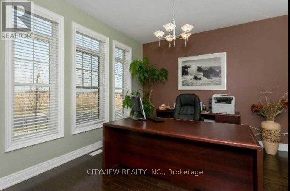 12 Fort Williams Drive, Brampton, Ontario  L6X 0W5 - Photo 2 - W12548422