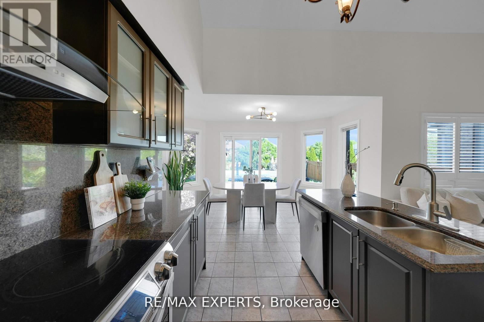 36 Country Stroll Crescent, Caledon, Ontario  L7E 2H4 - Photo 18 - W12548426