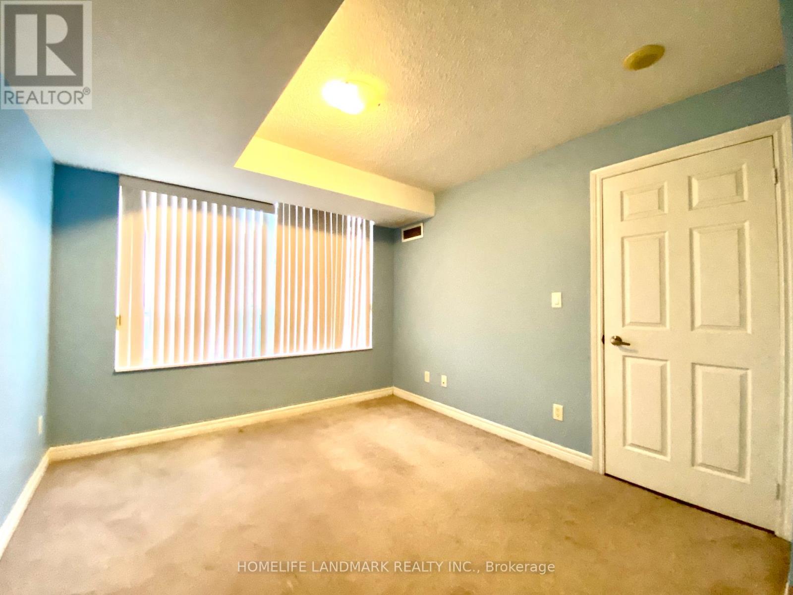 1807 - 310 Burnhamthorpe Road W, Mississauga, Ontario  L5B 4P9 - Photo 11 - W12548438