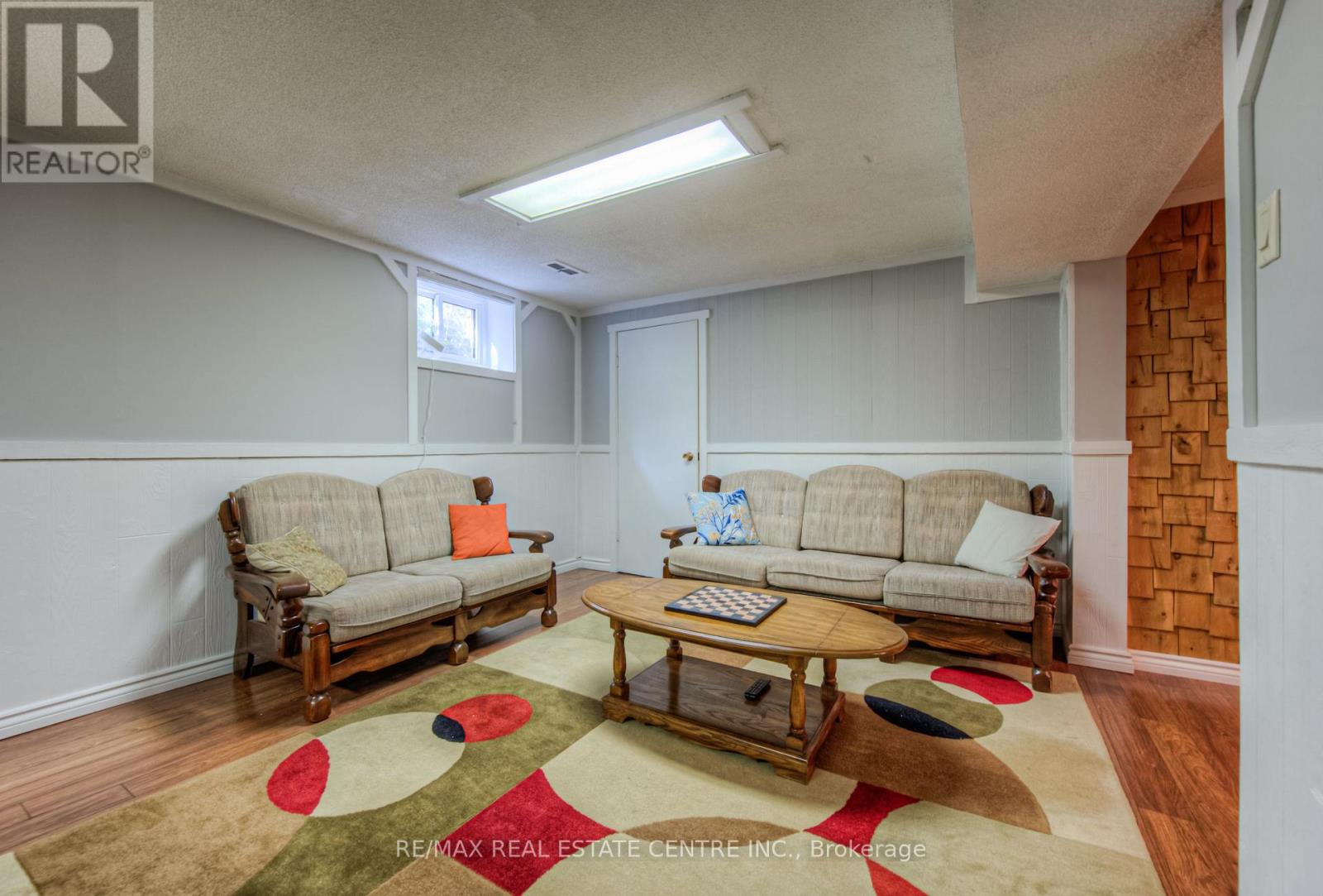 644 Donna Court, Burlington, Ontario L7N 3H2 - Photo 29 - W12548450