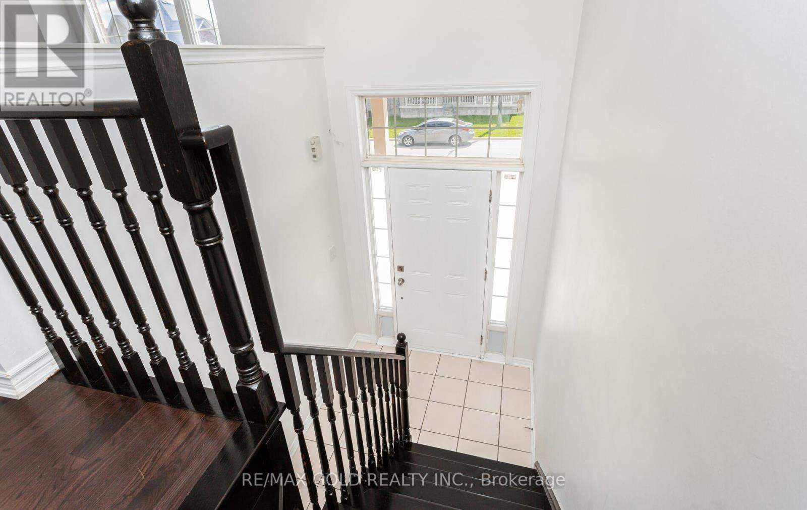 68 Agava Street, Brampton, Ontario  L9W 5B7 - Photo 4 - W12548460