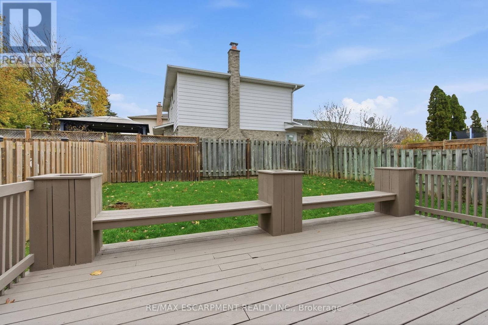 2333 Malcolm Crescent, Burlington, Ontario L7P 4G9 - Photo 34 - W12548466