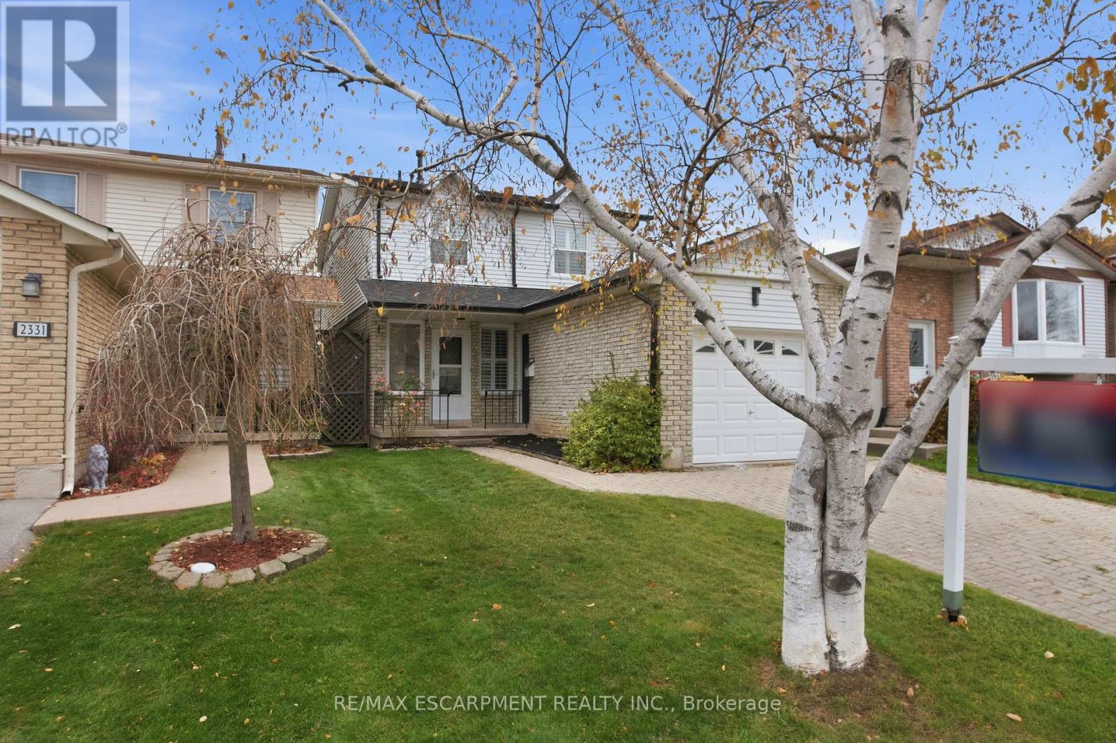 2333 Malcolm Crescent, Burlington, Ontario L7P 4G9 - Photo 35 - W12548466