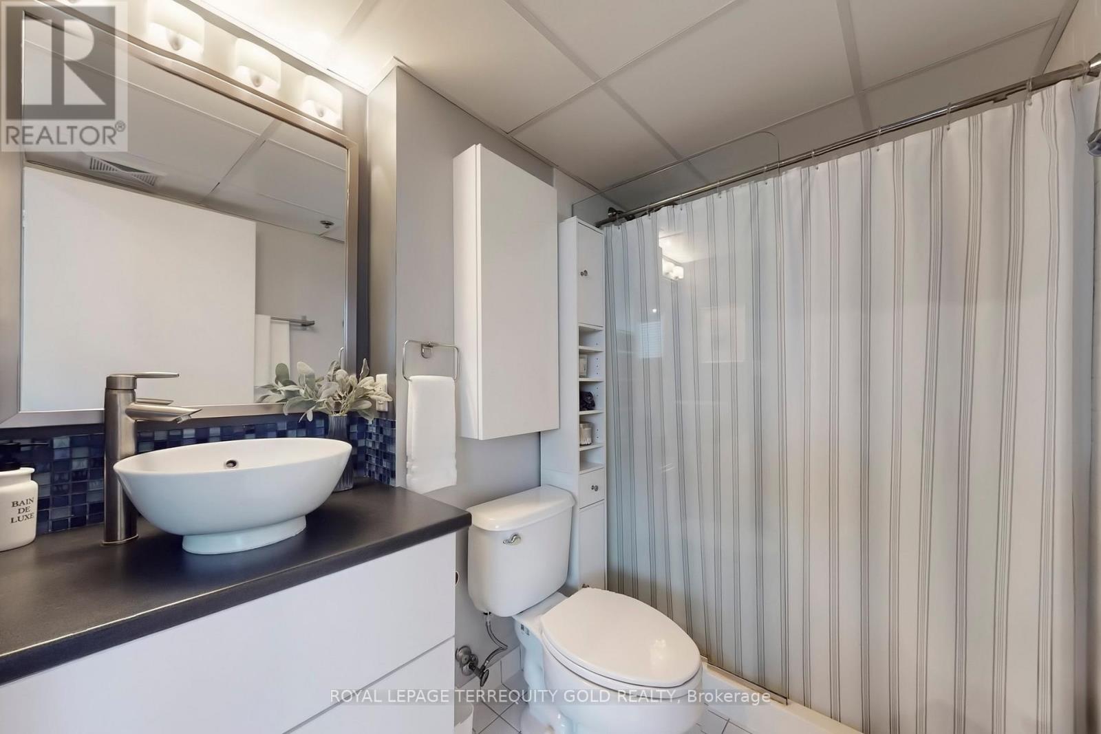 107 - 2154 Dundas Street W, Toronto, Ontario  M6R 1X3 - Photo 36 - W12548492