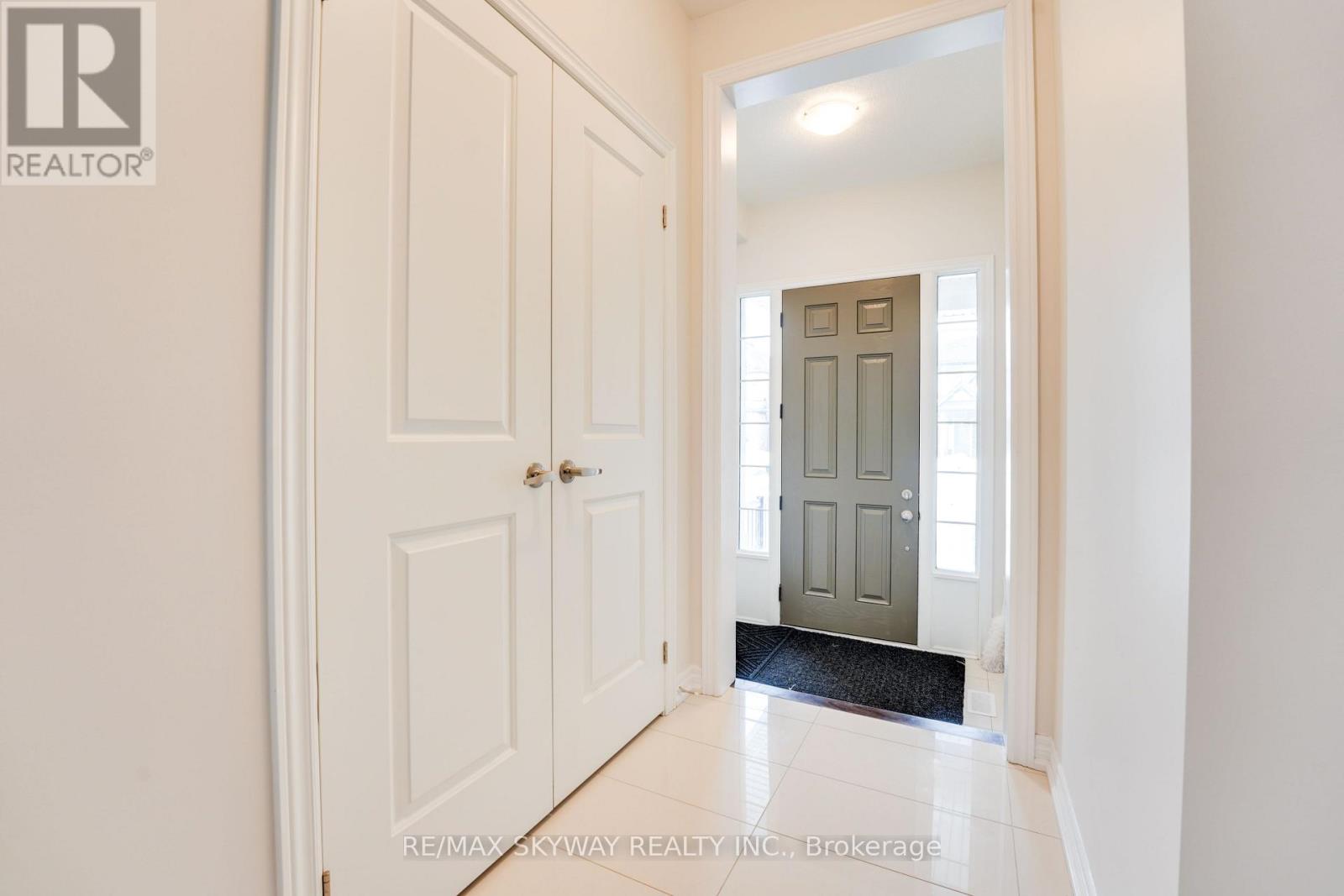 516 Beckview Crescent, Kitchener, Ontario  N2R 0R3 - Photo 10 - X12548444