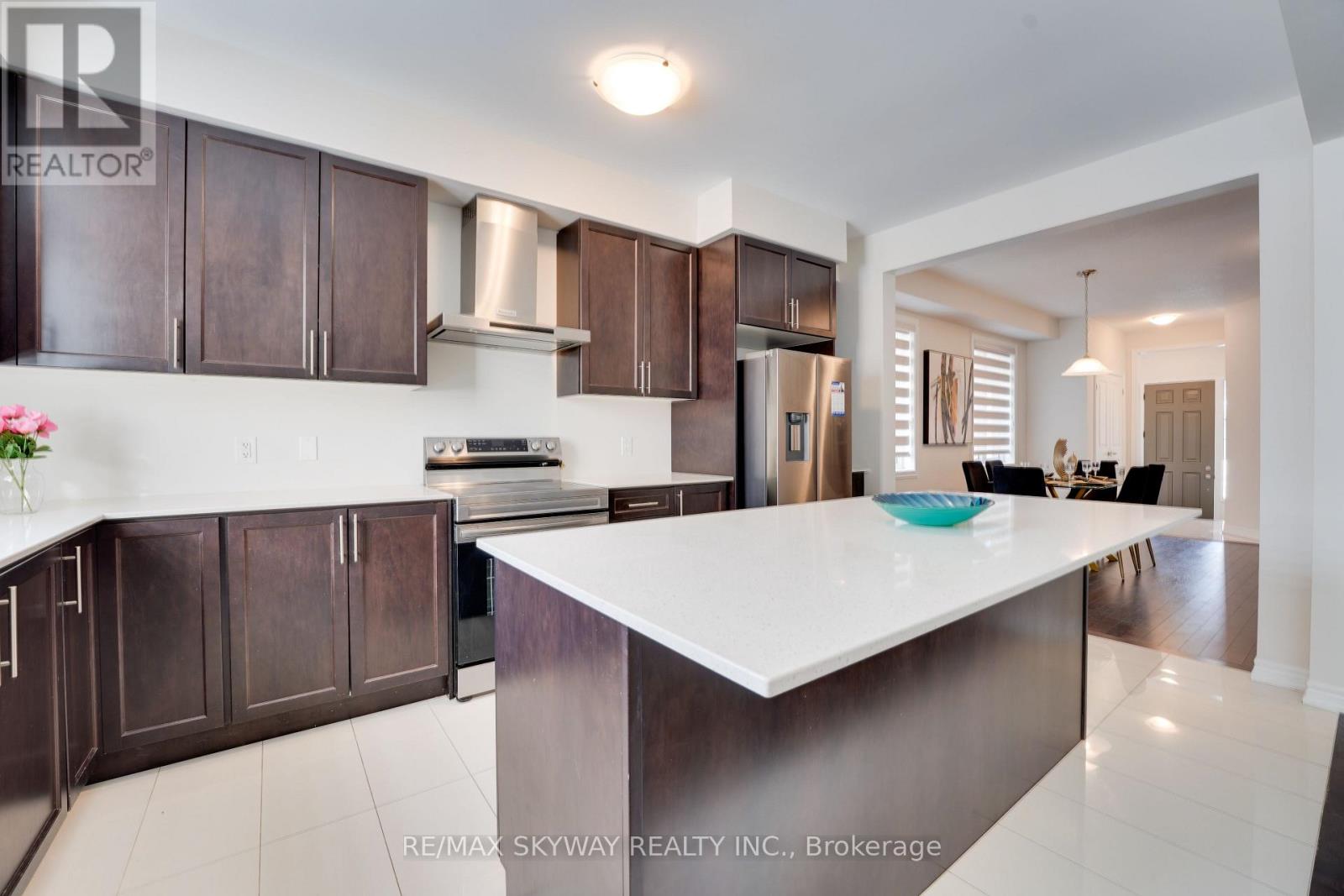 516 Beckview Crescent, Kitchener, Ontario  N2R 0R3 - Photo 18 - X12548444