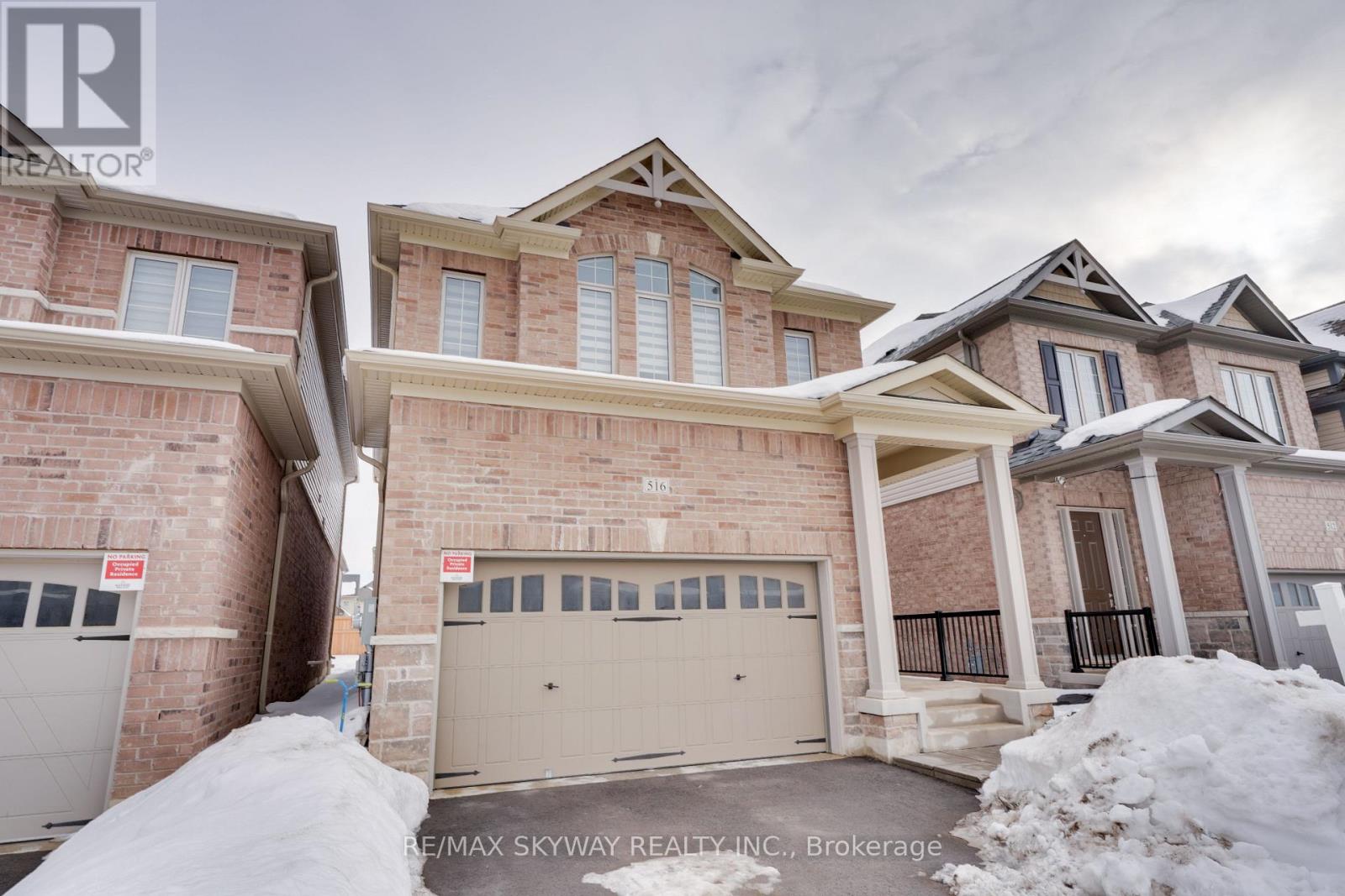516 Beckview Crescent, Kitchener, Ontario  N2R 0R3 - Photo 6 - X12548444