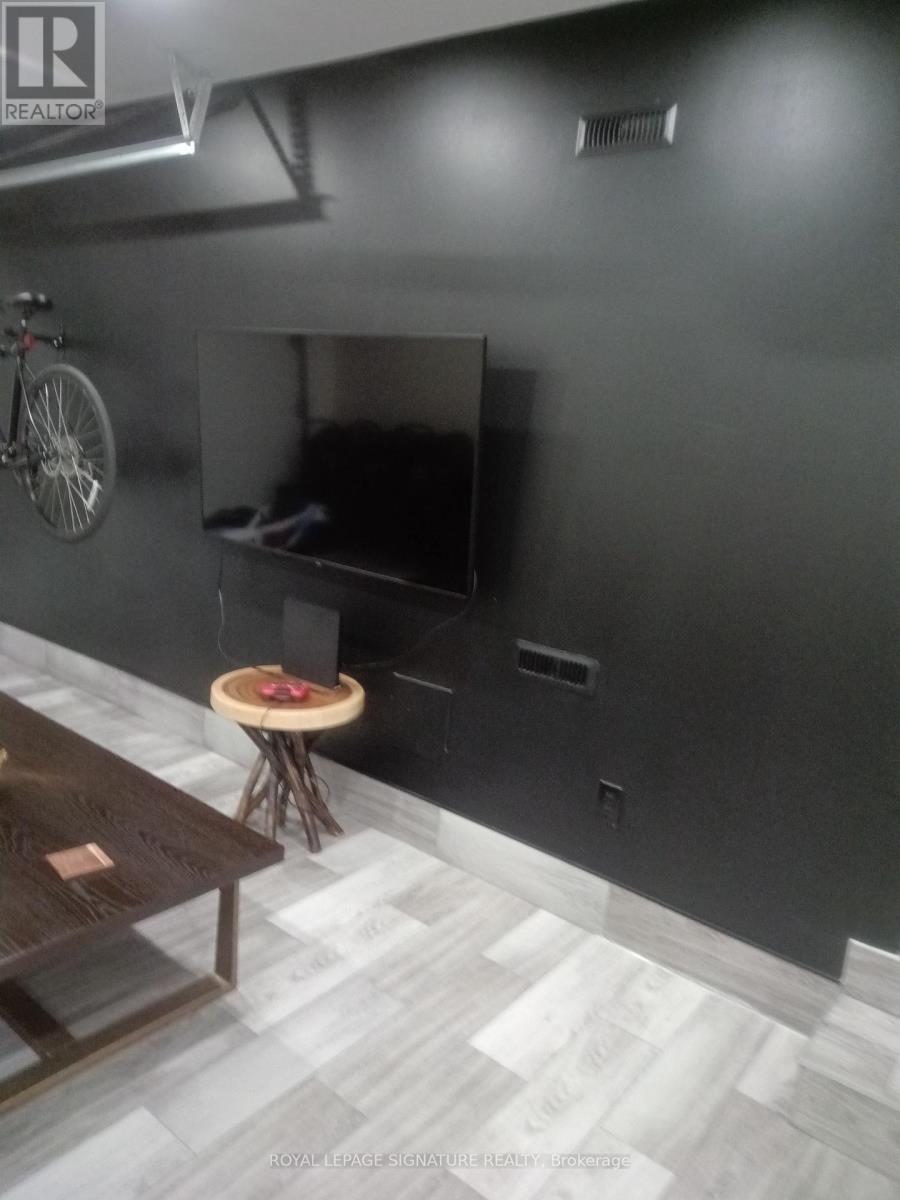 98 Jacobson Avenue W, St. Catharines, Ontario L2T 3A3 - Photo 31 - X12548452