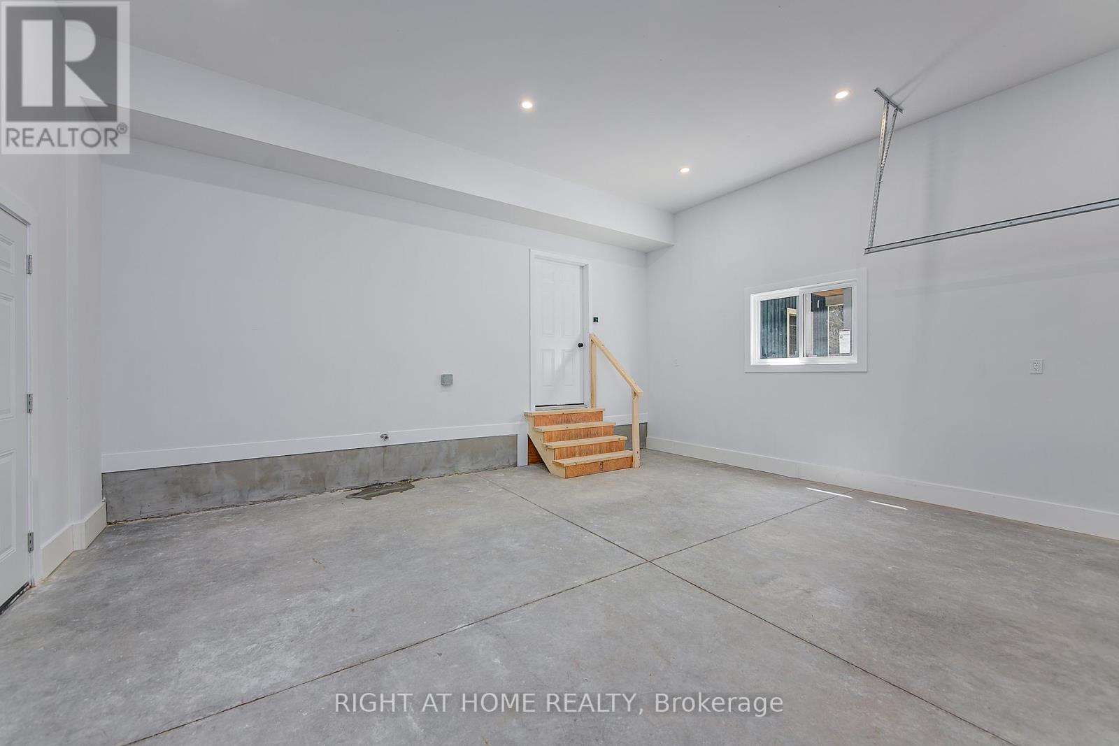 26 Mcleish Drive, Kawartha Lakes (Dalton), Ontario  L0K 1W0 - Photo 23 - X12548458