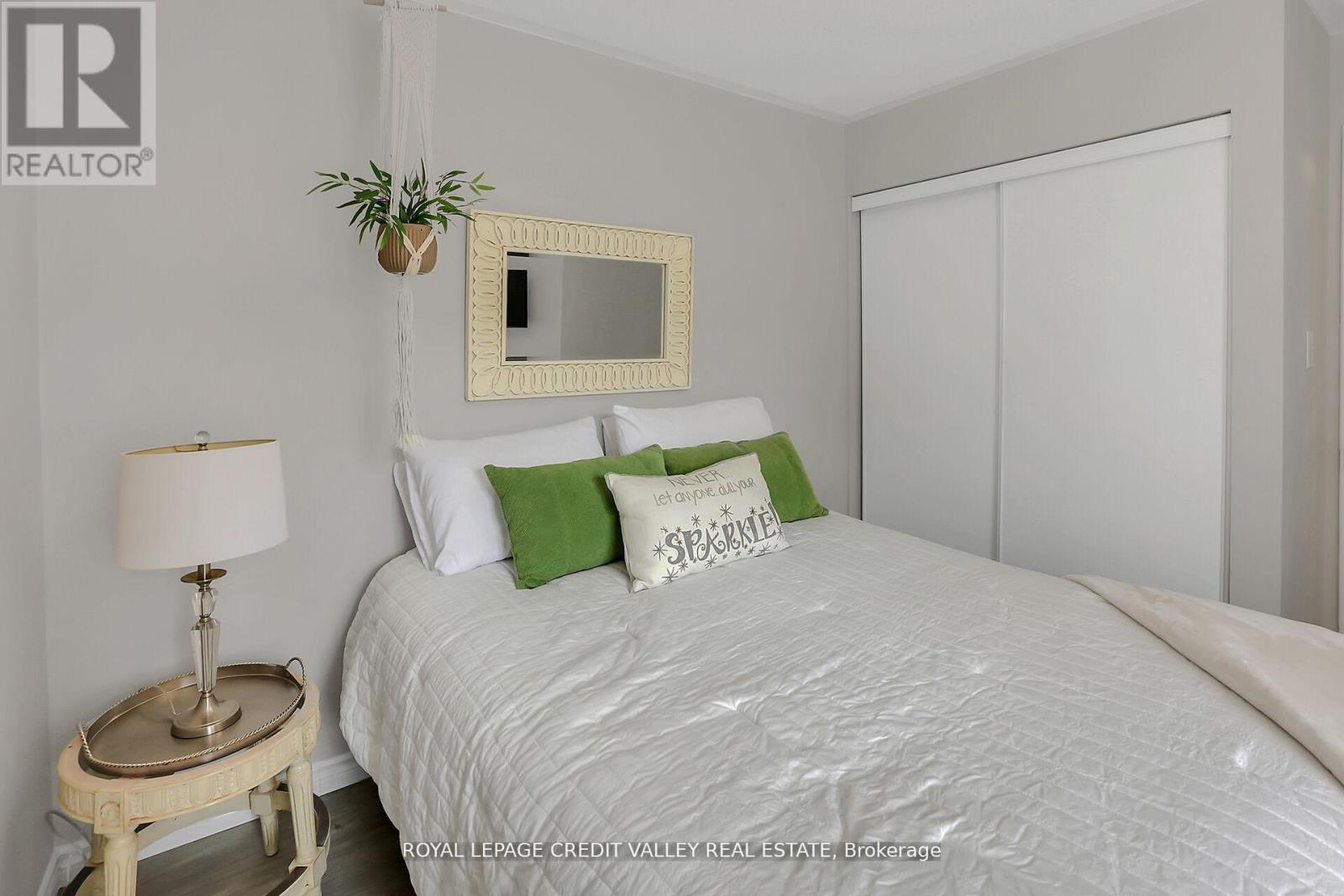 11 Jefferson Court W, Welland, Ontario  L3C 7G5 - Photo 13 - X12548484