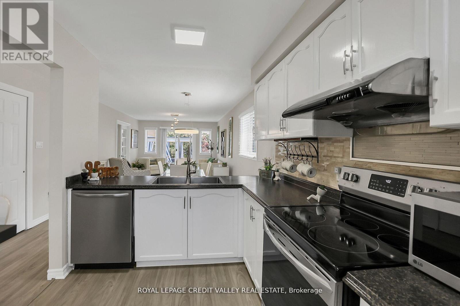 11 Jefferson Court W, Welland, Ontario  L3C 7G5 - Photo 29 - X12548484