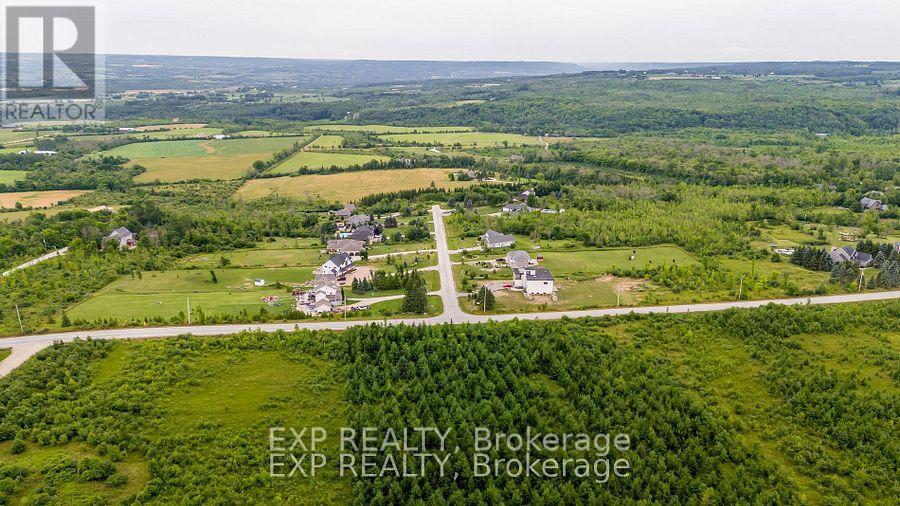 106 Ridgecrest Lane, Meaford, Ontario  N4L 1W6 - Photo 4 - X12548490