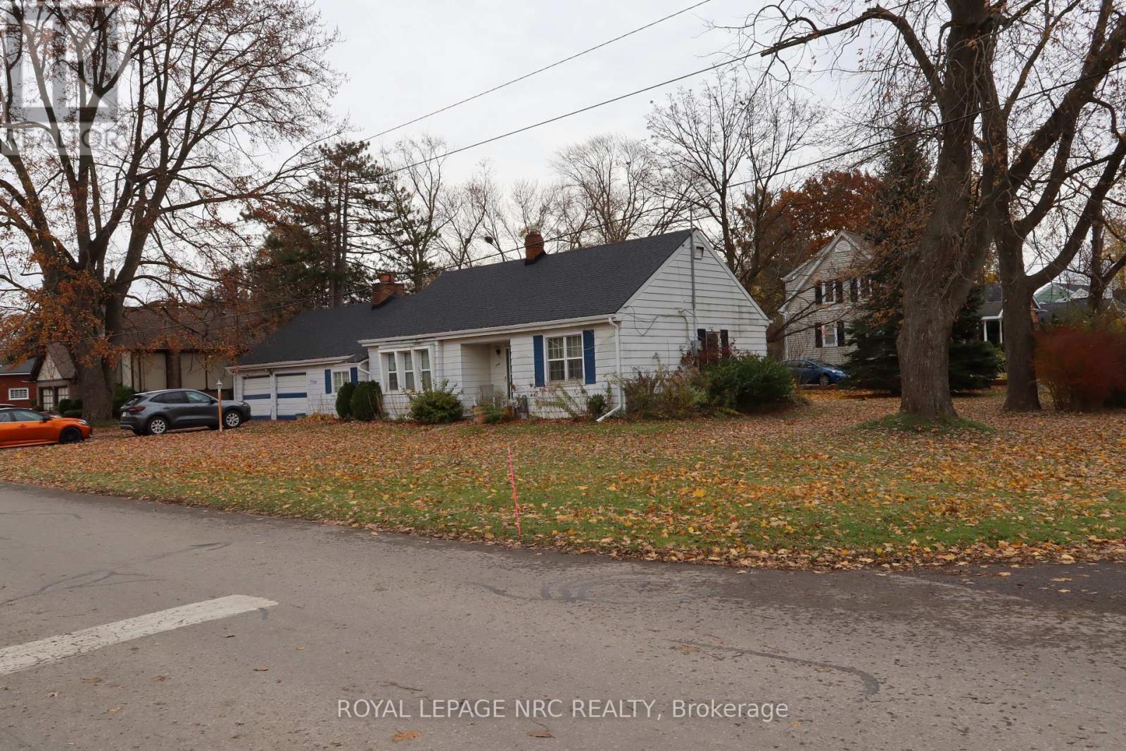 7780 Rysdale Street, Niagara Falls, Ontario L2H 1G2 - Photo 2 - X12548508