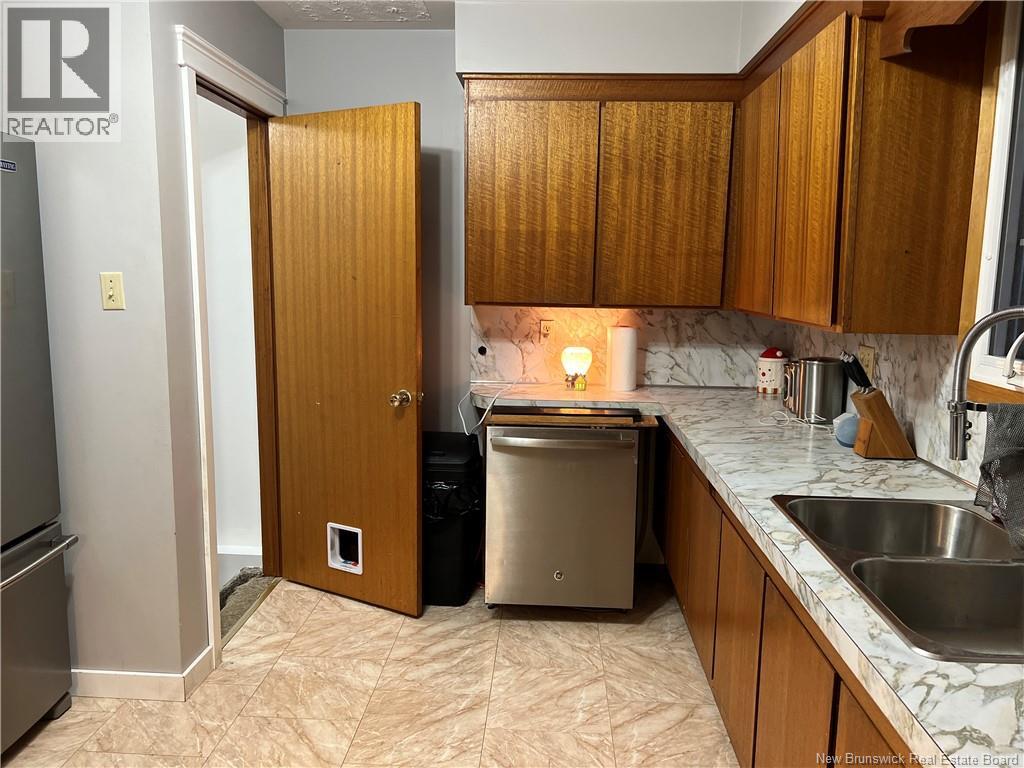 312 Centennial Road, Hampton, New Brunswick  E5N 7L9 - Photo 8 - NB129996