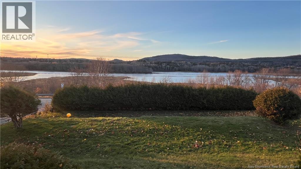 312 Centennial Road, Hampton, New Brunswick  E5N 7L9 - Photo 5 - NB129996