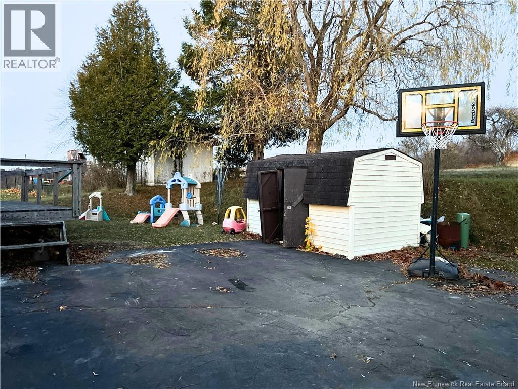 312 Centennial Road, Hampton, New Brunswick  E5N 7L9 - Photo 33 - NB129996