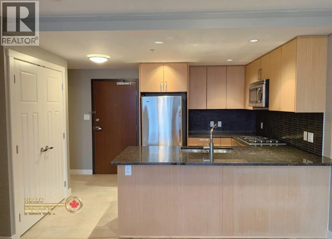 2702 2978 Glen Drive, Coquitlam, British Columbia  V3B 2P7 - Photo 2 - R3067700