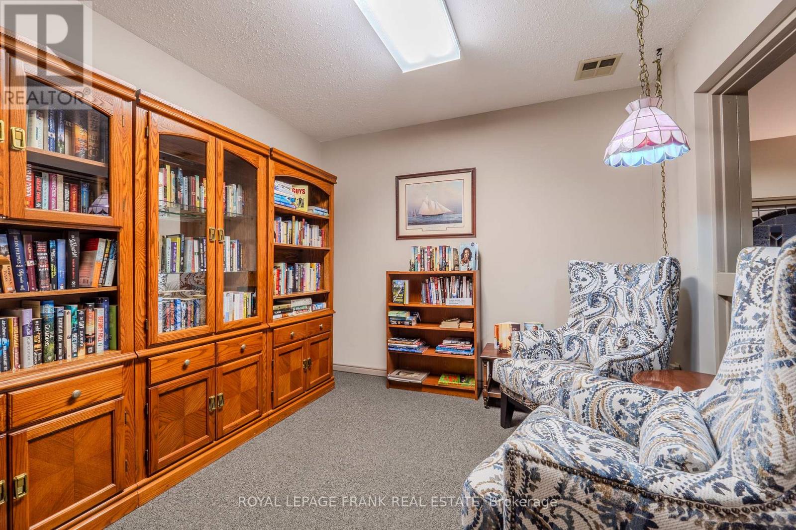 112 - 2 Heritage Way, Kawartha Lakes, Ontario K9V 5P5 - Photo 35 - X12527492