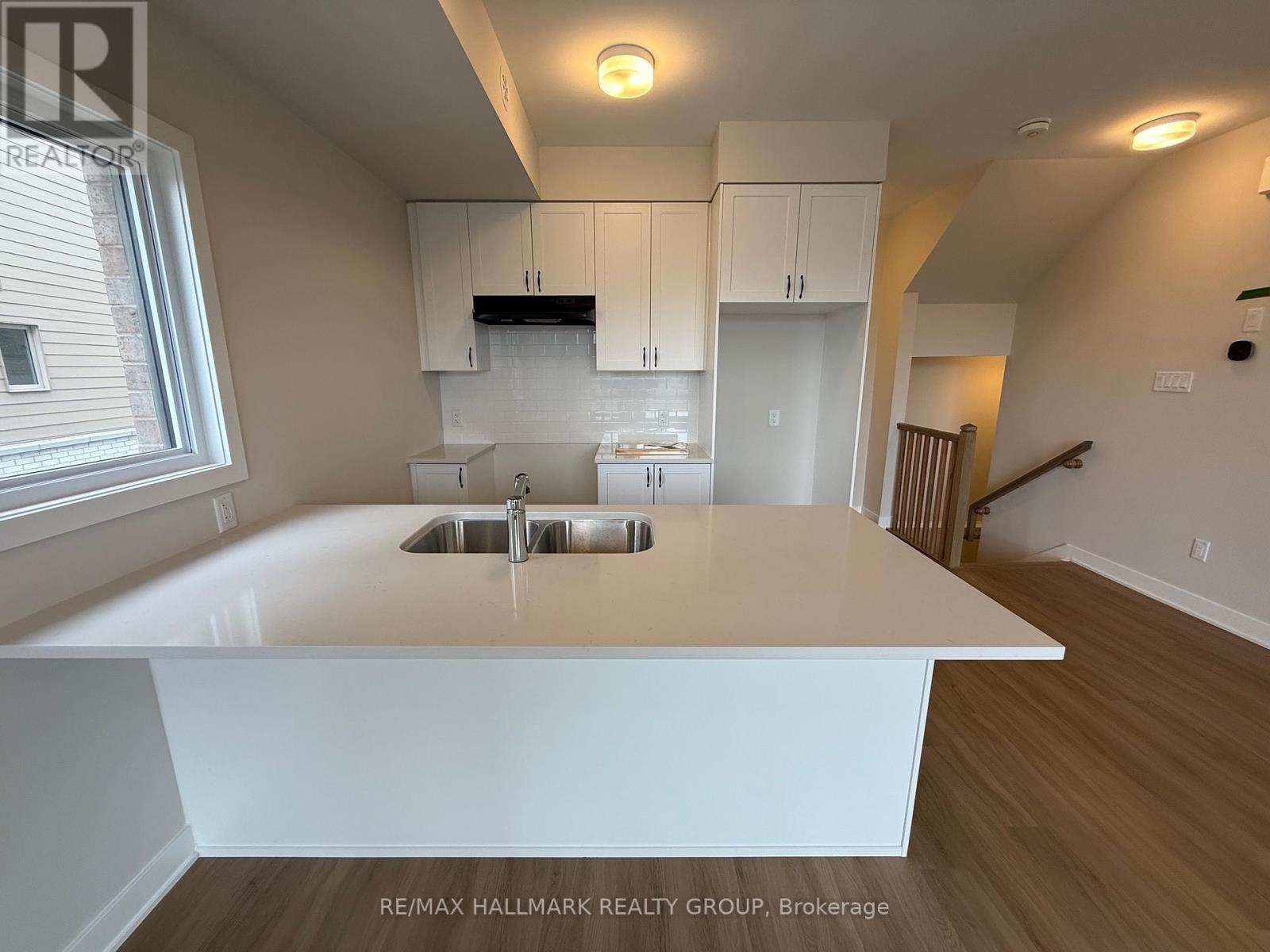 300 Mishi Private, Ottawa, Ontario K1K 0P2 - Photo 6 - X12546700