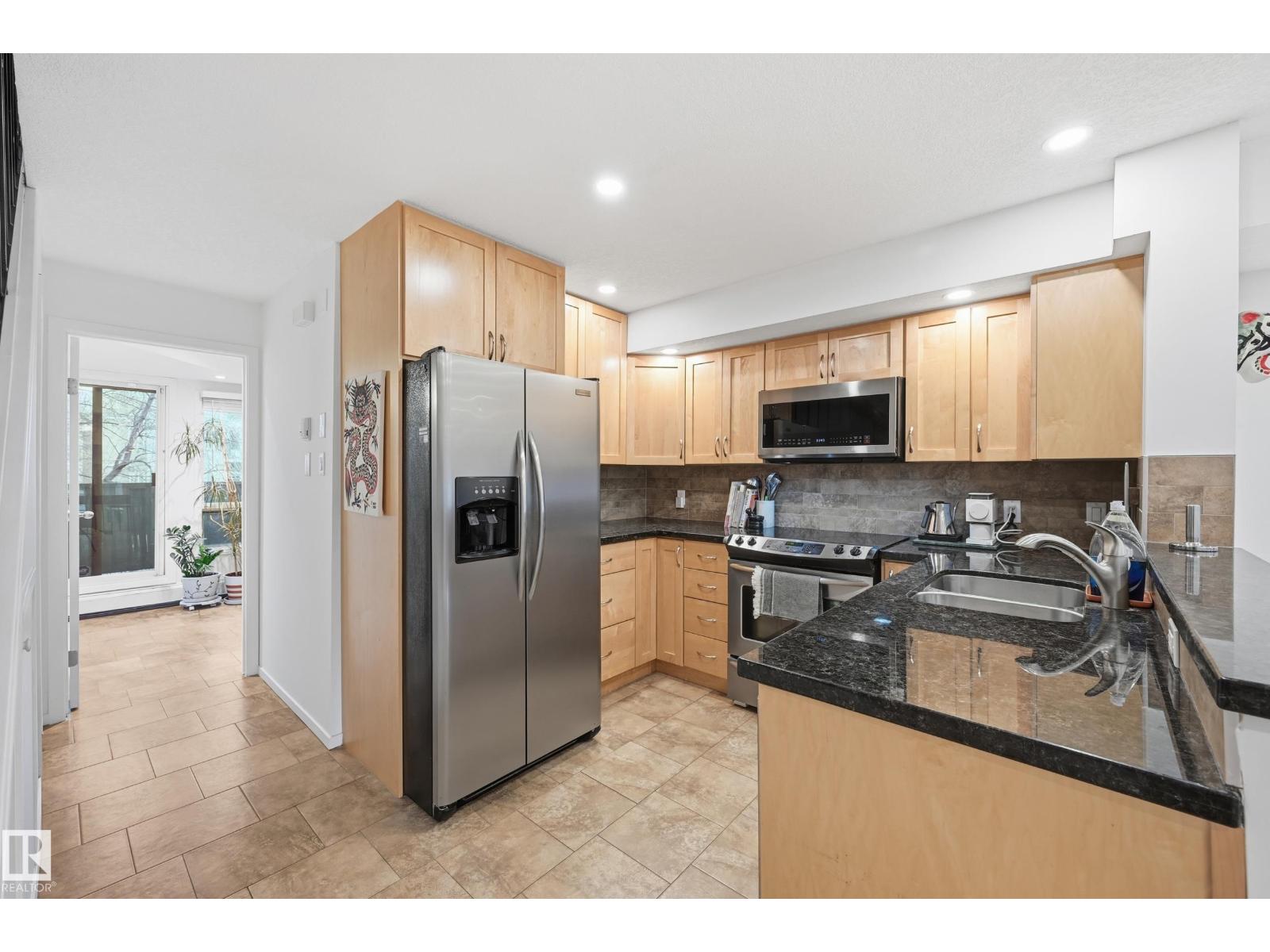 11138 83 Av Nw, Edmonton, Alberta  T6G 0V1 - Photo 11 - E4465719