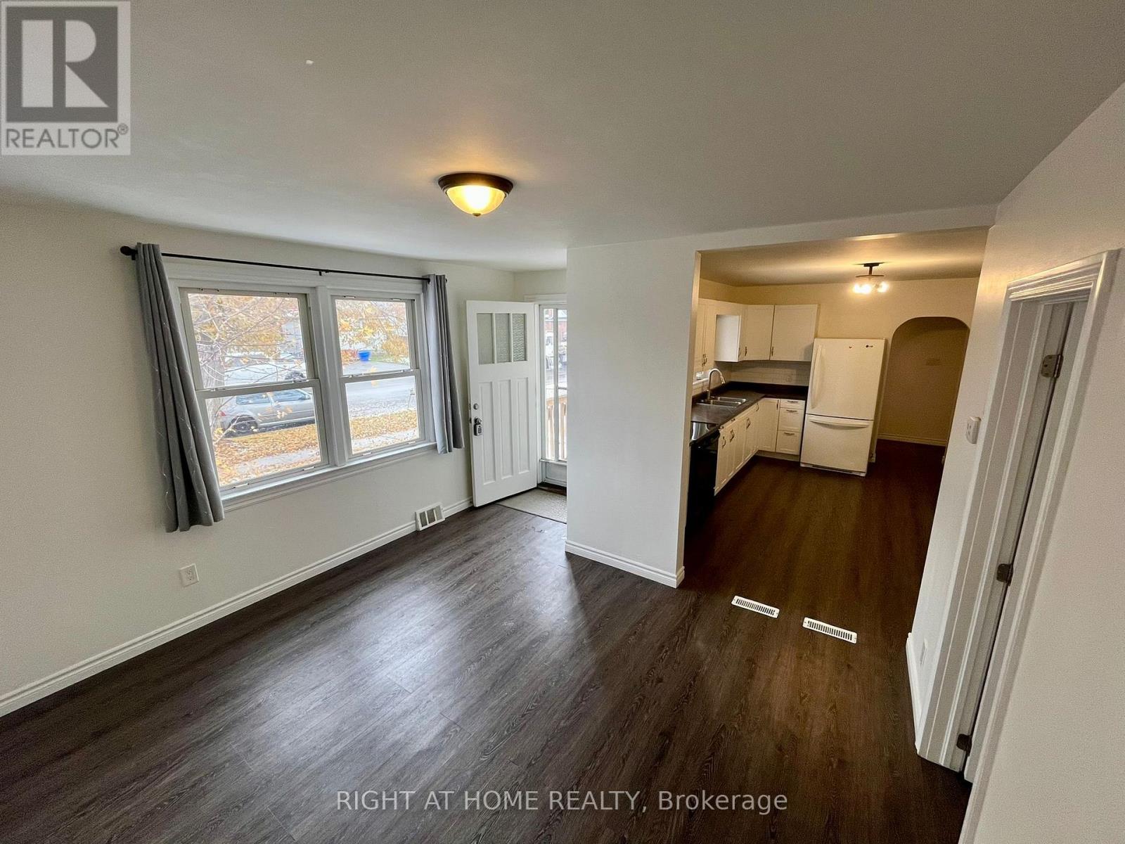 91 Victoria Street, Barrie, Ontario  L4N 2J2 - Photo 16 - S12469204