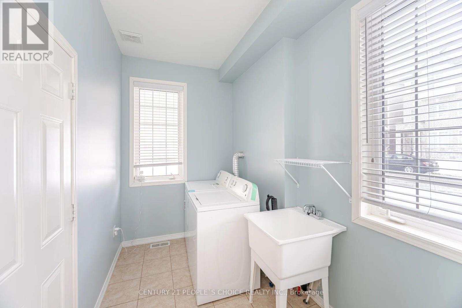 122 Ainley Road, Ajax, Ontario  L1Z 0S9 - Photo 18 - E12548514