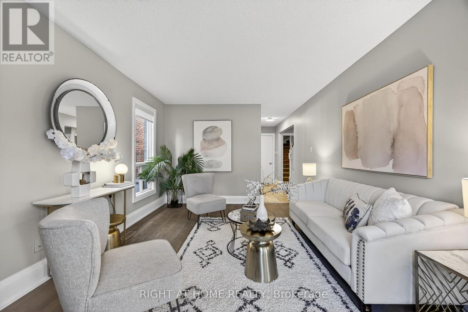 10 Closs Square, Aurora, Ontario L4G 5H7 - Photo 17 - N12548518