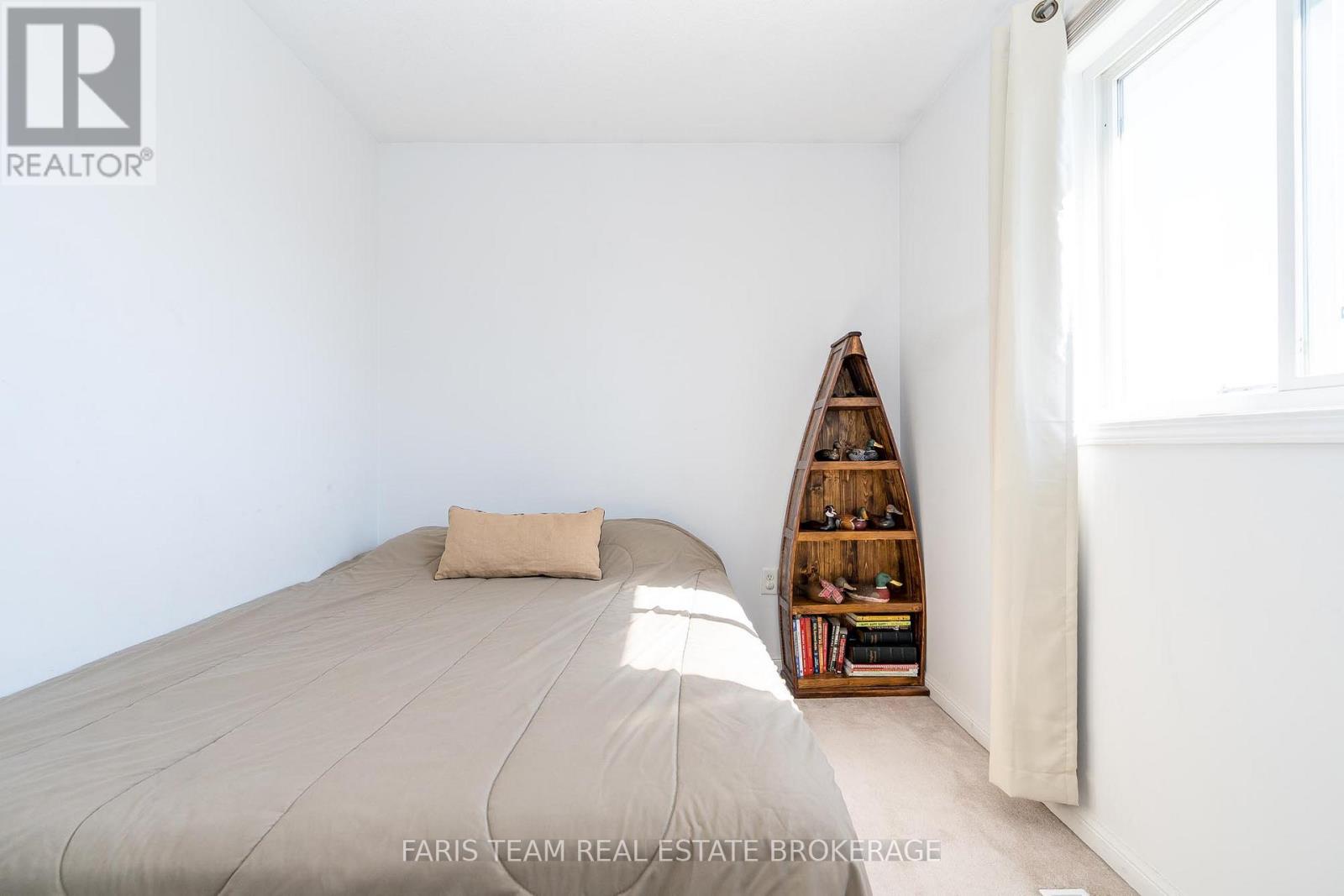 33 Bird Street, Barrie (Edgehill Drive), Ontario L4N 0X4 - Photo 22 - S12548516