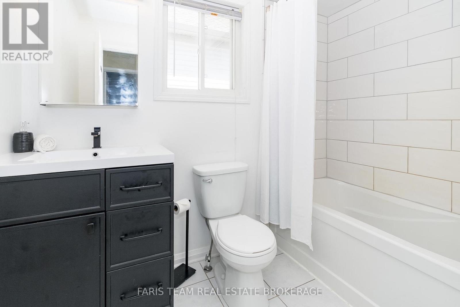 33 Bird Street, Barrie (Edgehill Drive), Ontario L4N 0X4 - Photo 23 - S12548516