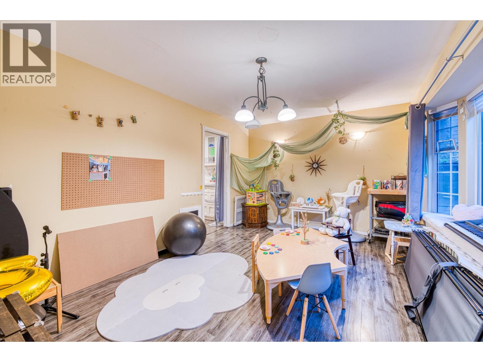 10800 Rochdale Drive, Richmond, British Columbia  V7A 3N6 - Photo 13 - R3066228