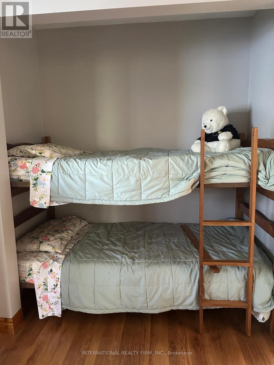 98 Mcleish Drive, Kawartha Lakes, Ontario  L0K 1W0 - Photo 11 - X12548520