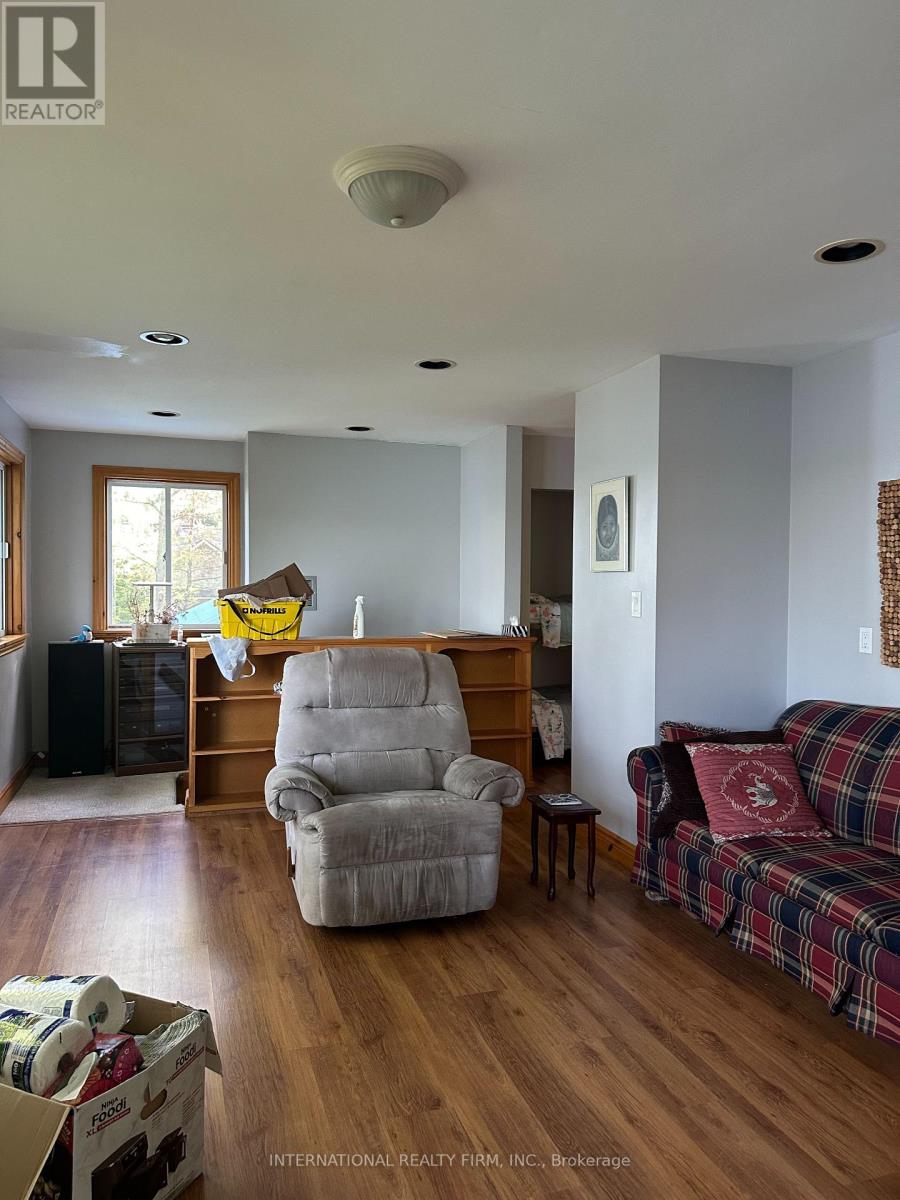 98 Mcleish Drive, Kawartha Lakes, Ontario  L0K 1W0 - Photo 14 - X12548520