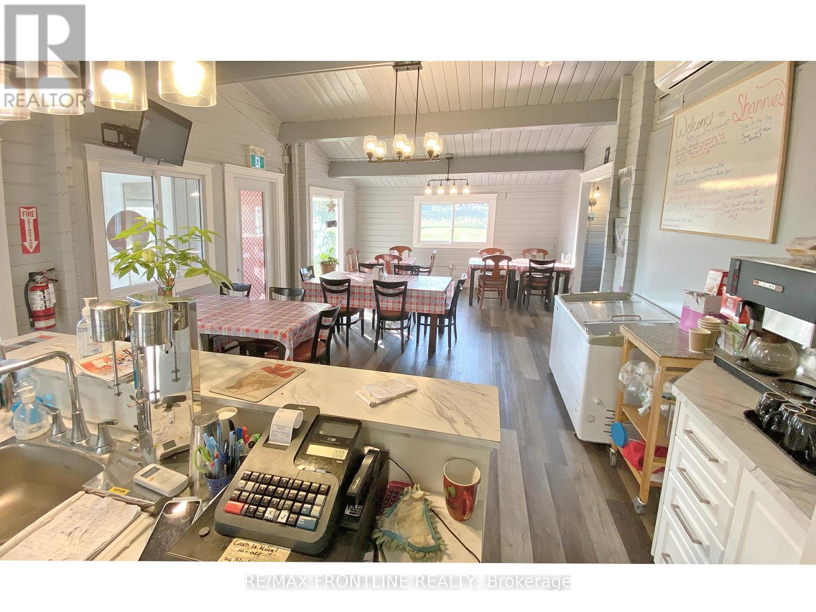 7896 Hwy 37 Highway, Tweed, Ontario K0K 3J0 - Photo 4 - X12548578