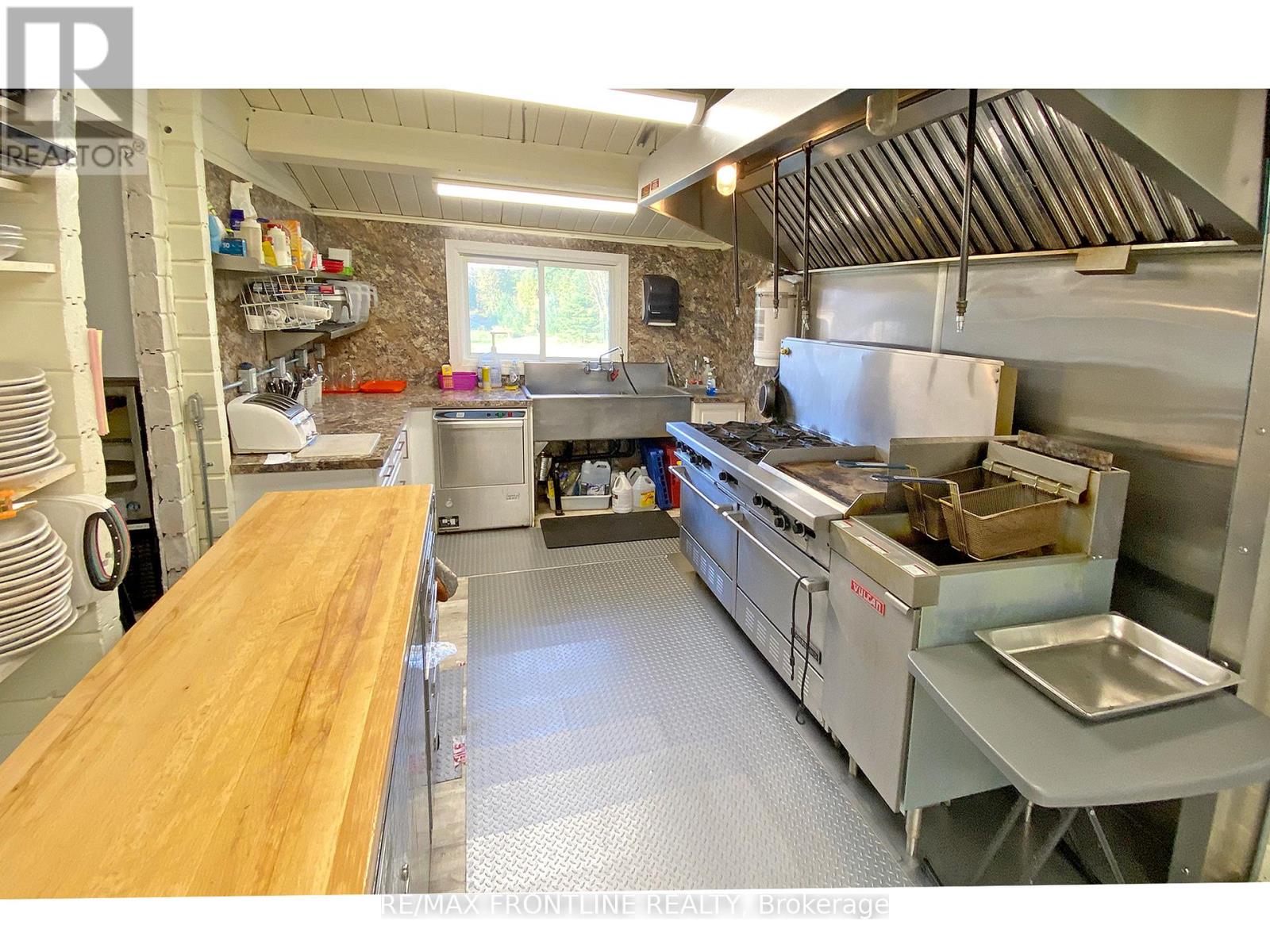 7896 Hwy 37 Highway, Tweed, Ontario K0K 3J0 - Photo 9 - X12548578