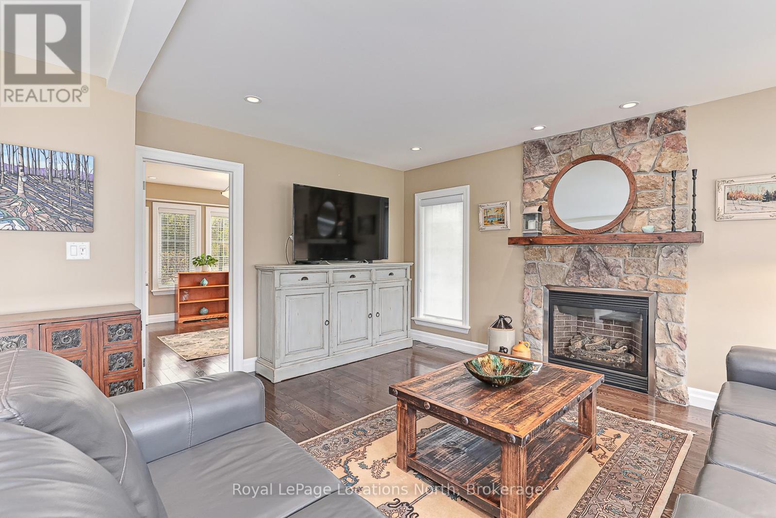 213 Camperdown Road, Blue Mountains, Ontario  N0H 1J0 - Photo 15 - X12548562