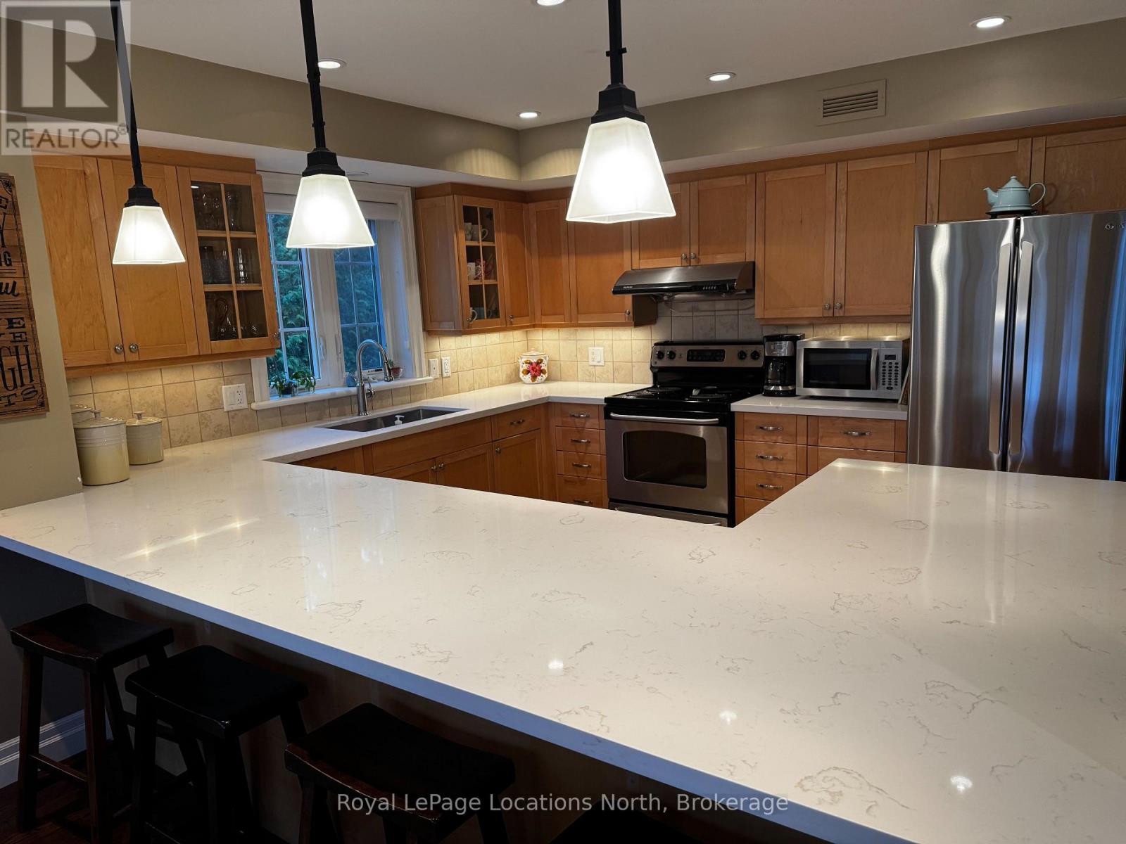 213 Camperdown Road, Blue Mountains, Ontario  N0H 1J0 - Photo 17 - X12548562