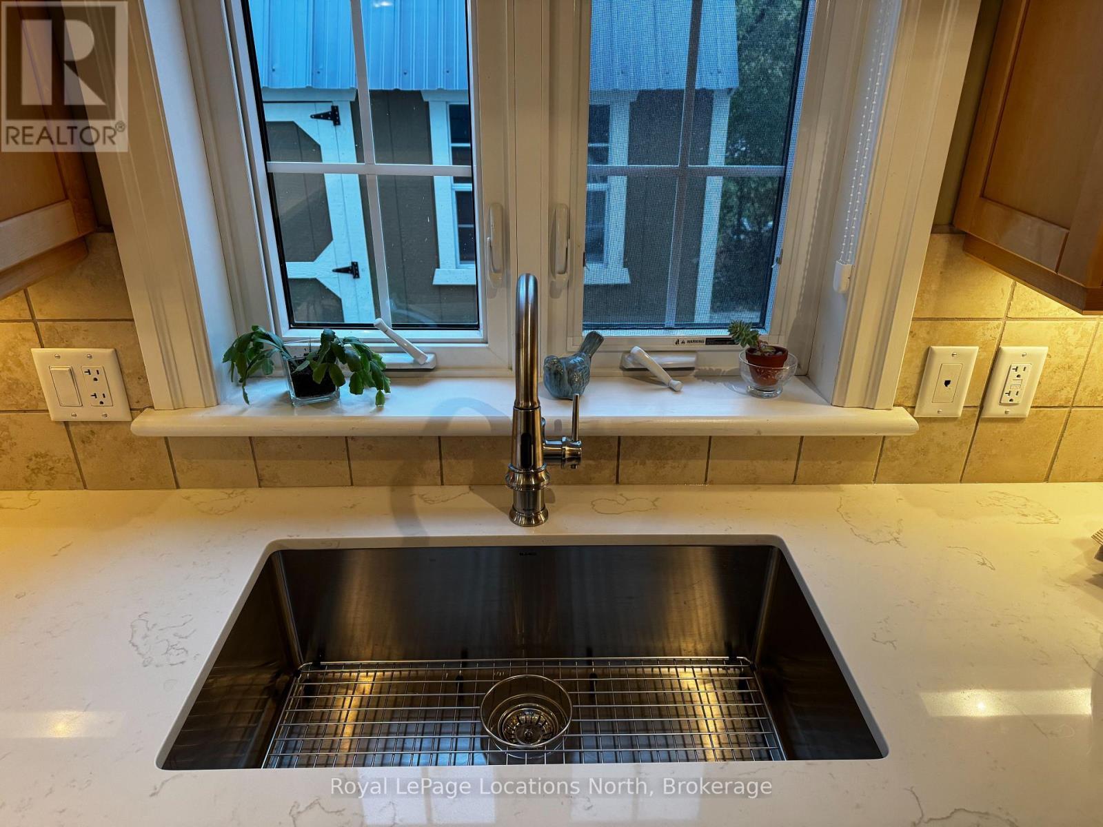 213 Camperdown Road, Blue Mountains, Ontario  N0H 1J0 - Photo 20 - X12548562