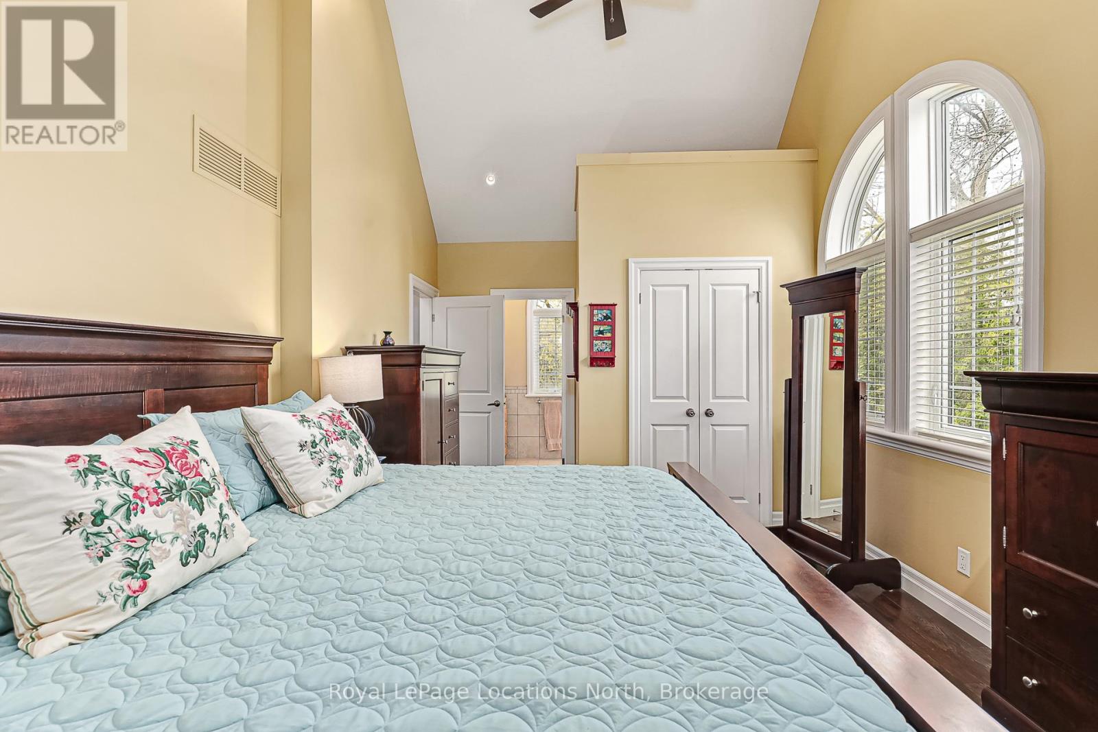 213 Camperdown Road, Blue Mountains, Ontario  N0H 1J0 - Photo 24 - X12548562