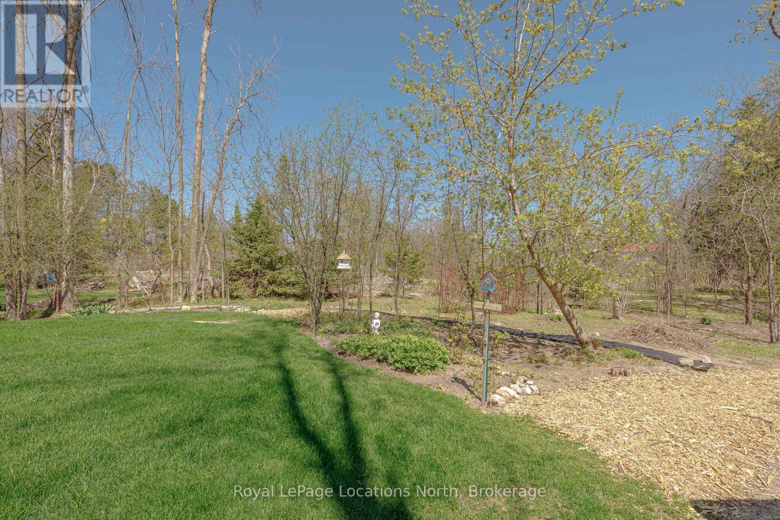 213 Camperdown Road, Blue Mountains, Ontario  N0H 1J0 - Photo 40 - X12548562