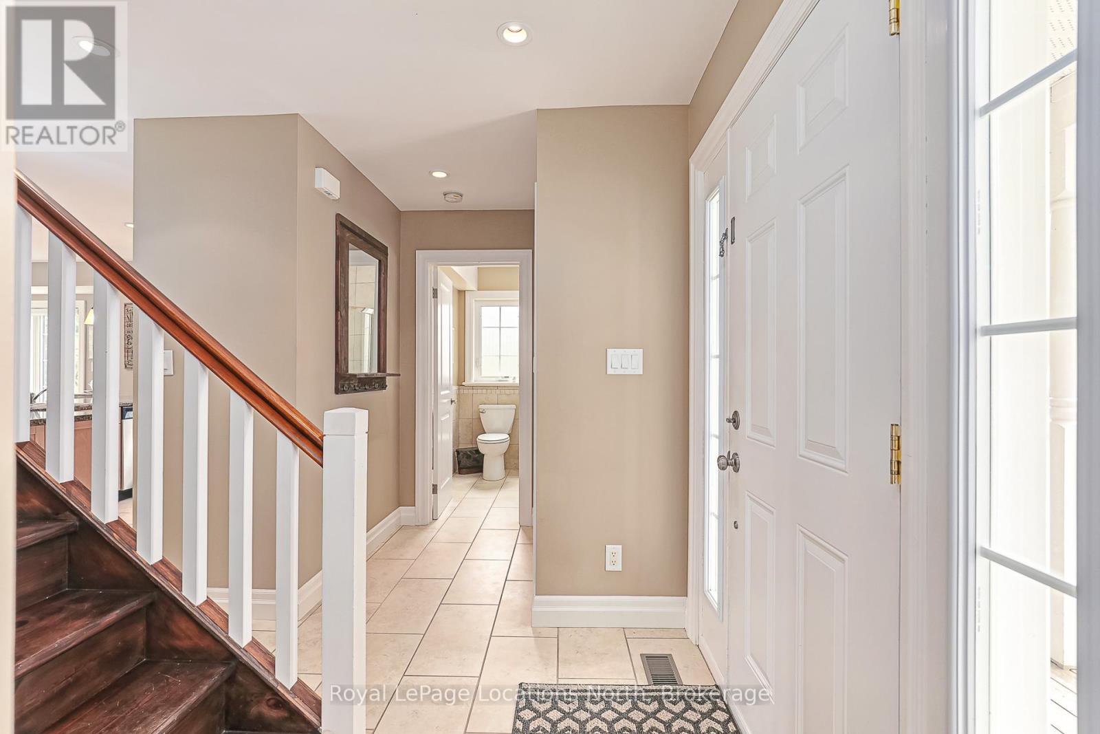 213 Camperdown Road, Blue Mountains, Ontario  N0H 1J0 - Photo 9 - X12548562