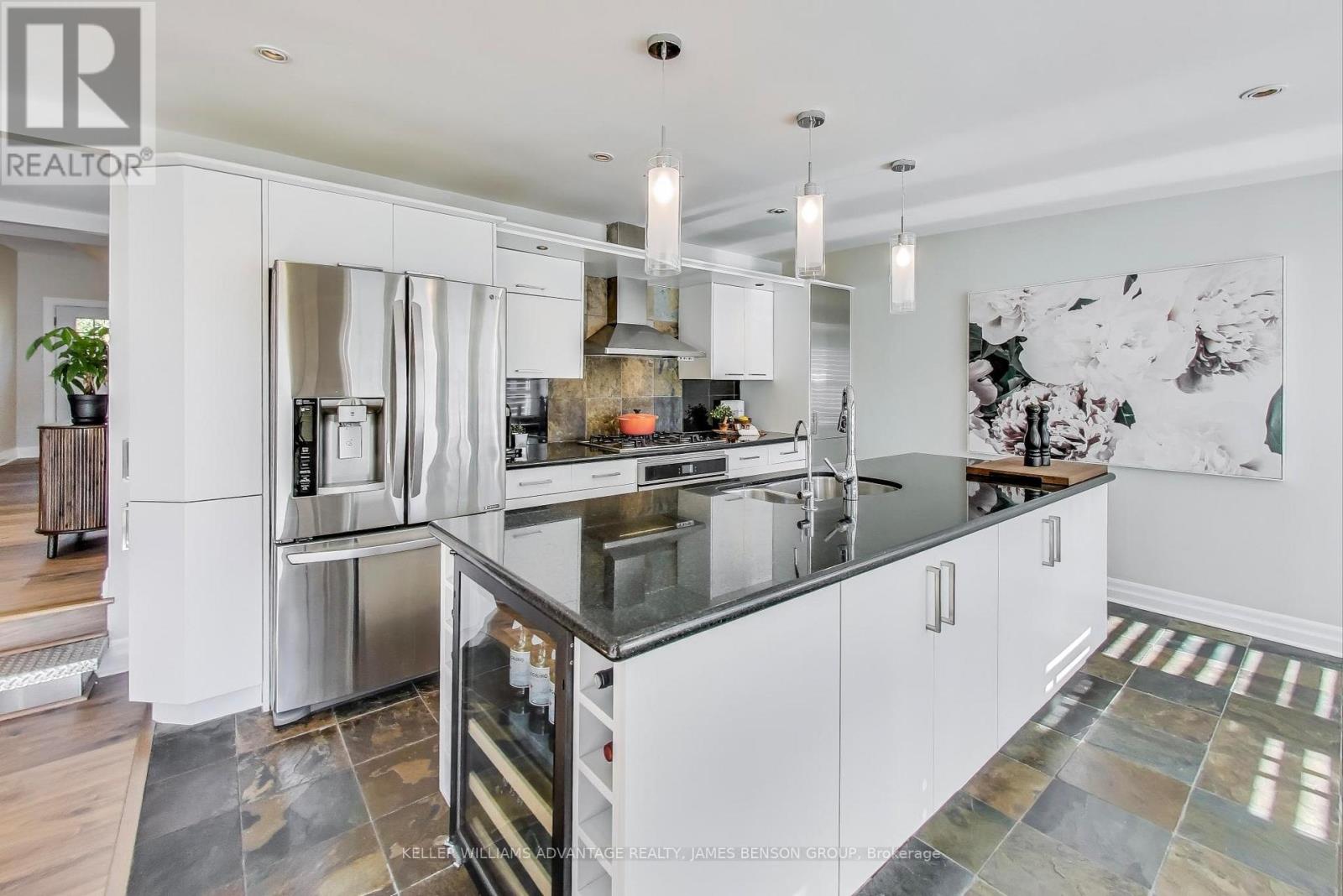 1188 Mineola Gardens, Mississauga, Ontario  L5G 3X9 - Photo 12 - W12509892