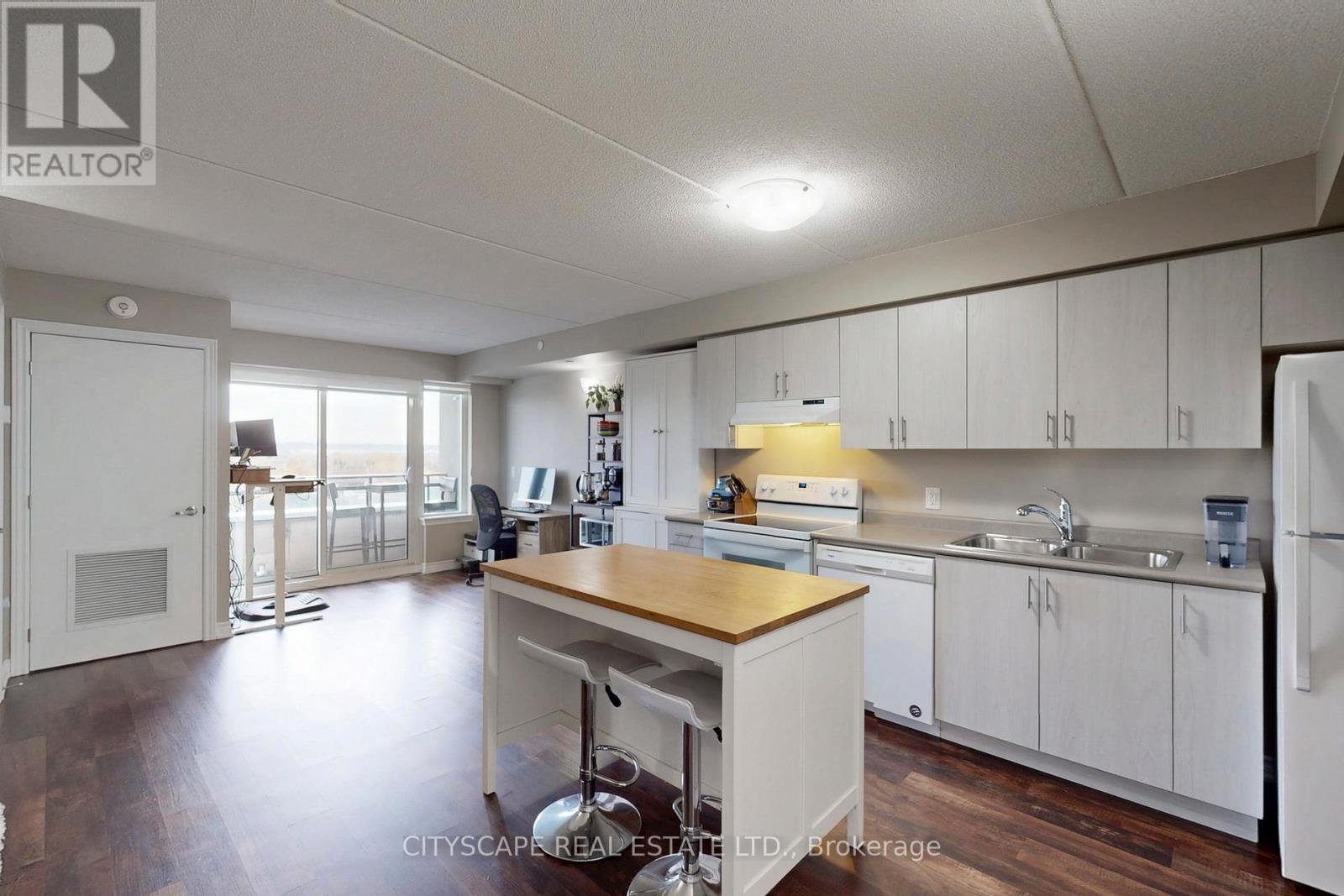 1008 - 716 Main Street E, Milton, Ontario L9T 3P6 - Photo 3 - W12548446