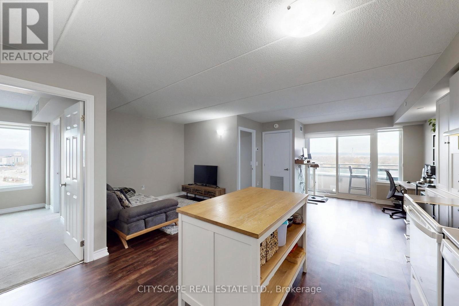 1008 - 716 Main Street E, Milton, Ontario L9T 3P6 - Photo 5 - W12548446