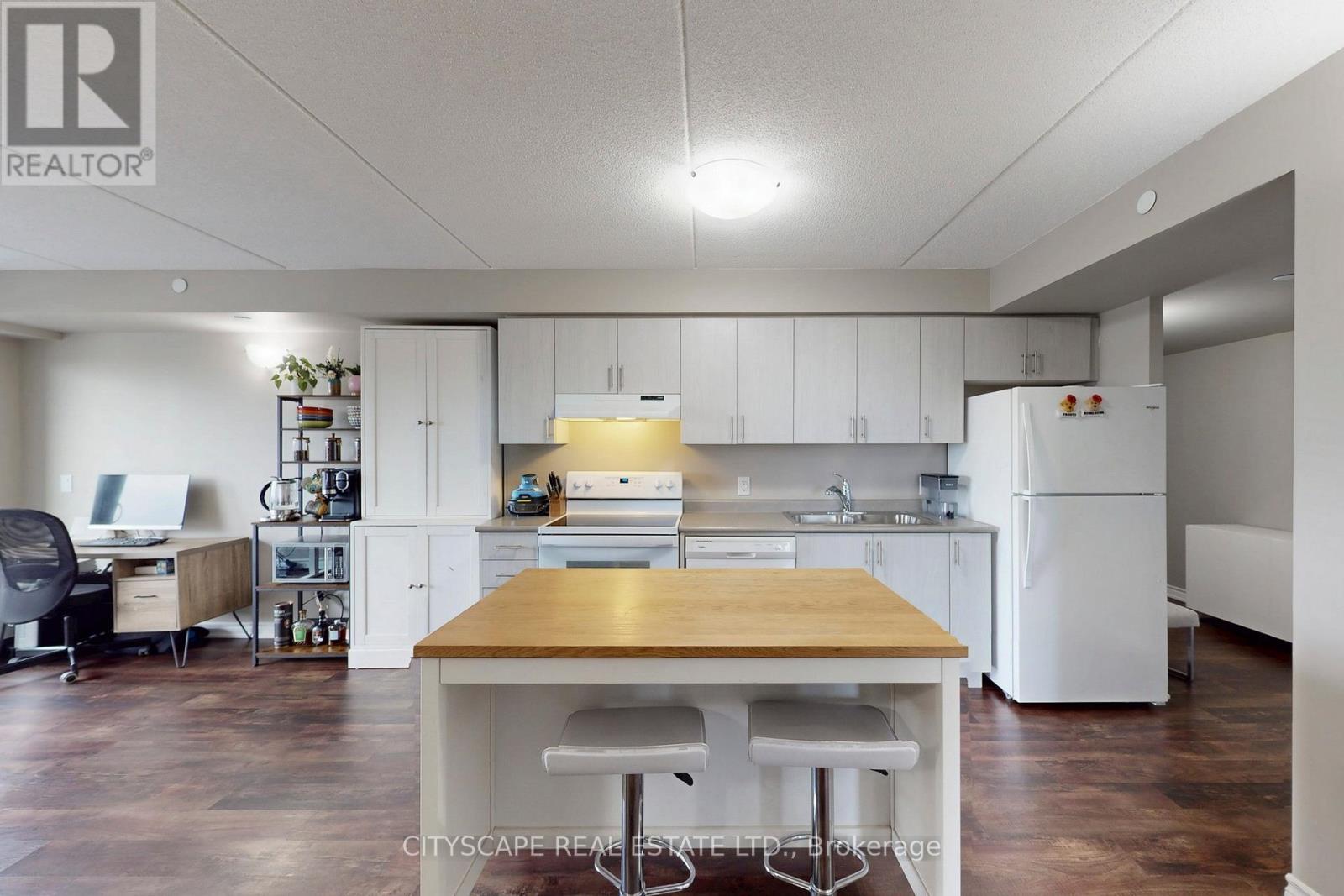 1008 - 716 Main Street E, Milton, Ontario L9T 3P6 - Photo 4 - W12548446